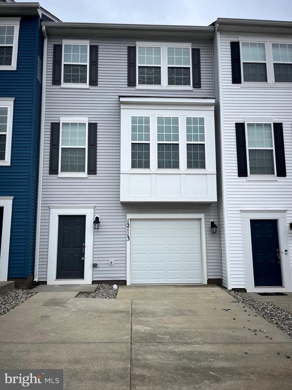 12113 BOWLING FARM CT, FREDERICKSBURG, Virginia 22407, 3 Bedrooms Bedrooms, ,2 BathroomsBathrooms,Residential,12113 BOWLING FARM CT,VASP2040160 MLS # VASP2040160 12113 BOWLING FARM CT, FREDERICKSBURG, Virginia 22407, 3 Bedrooms Bedrooms, ,2 BathroomsBathrooms,Residential,12113 BOWLING FARM CT,VASP2040160 MLS # VASP2040160