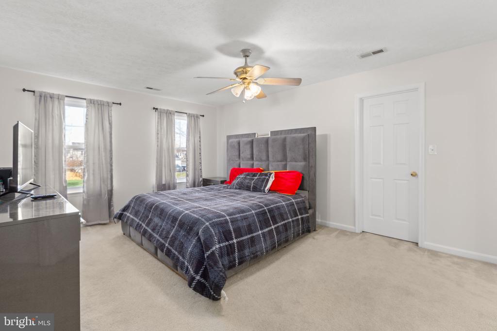 3804 TWIFORD CT, FREDERICKSBURG, Virginia 22408, 4 Bedrooms Bedrooms, ,3 BathroomsBathrooms,Residential,3804 TWIFORD CT,VASP2040066 MLS # VASP2040066 3804 TWIFORD CT, FREDERICKSBURG, Virginia 22408, 4 Bedrooms Bedrooms, ,3 BathroomsBathrooms,Residential,3804 TWIFORD CT,VASP2040066 MLS # VASP2040066