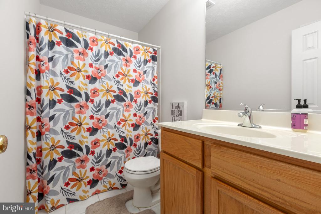 3804 TWIFORD CT, FREDERICKSBURG, Virginia 22408, 4 Bedrooms Bedrooms, ,3 BathroomsBathrooms,Residential,3804 TWIFORD CT,VASP2040066 MLS # VASP2040066 3804 TWIFORD CT, FREDERICKSBURG, Virginia 22408, 4 Bedrooms Bedrooms, ,3 BathroomsBathrooms,Residential,3804 TWIFORD CT,VASP2040066 MLS # VASP2040066