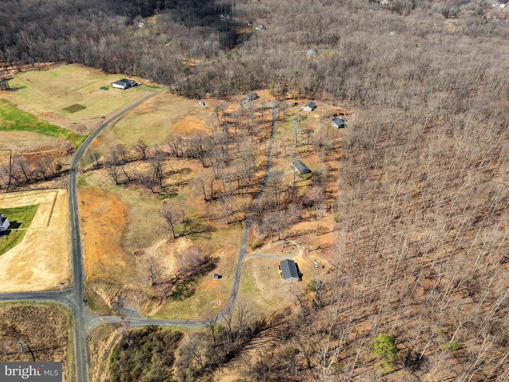 7 FLETCHER LN, AMISSVILLE, Virginia 20106, 2 Bedrooms Bedrooms, ,2 BathroomsBathrooms,Residential,7 FLETCHER LN,VACU2013010 MLS # VACU2013010