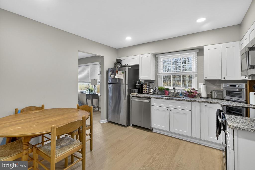 7 FLETCHER LN, AMISSVILLE, Virginia 20106, 2 Bedrooms Bedrooms, ,2 BathroomsBathrooms,Residential,7 FLETCHER LN,VACU2013010 MLS # VACU2013010