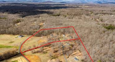 7 FLETCHER LN, AMISSVILLE, Virginia 20106, 2 Bedrooms Bedrooms, ,2 BathroomsBathrooms,Residential,7 FLETCHER LN,VACU2013010 MLS # VACU2013010