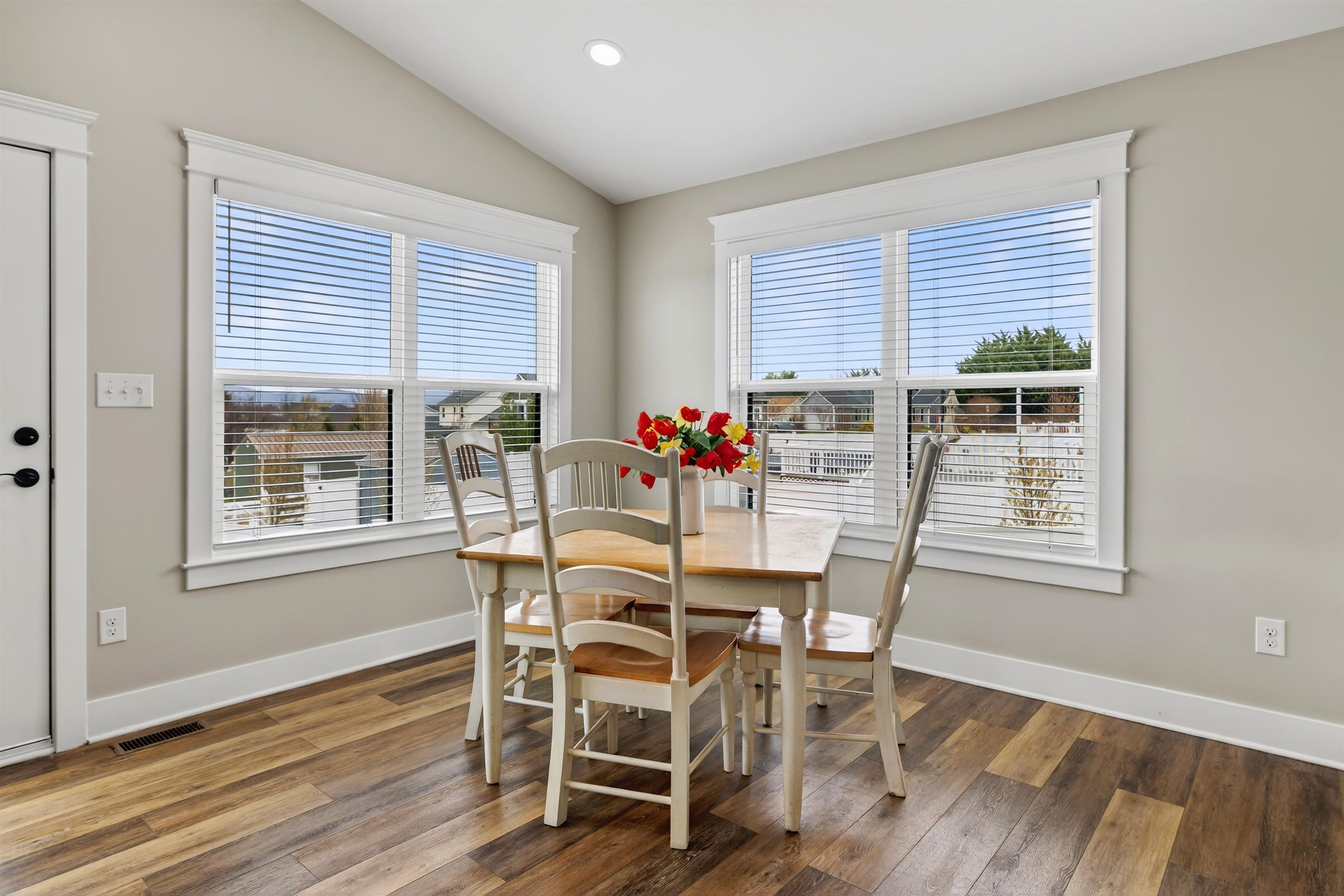 30 OAKBRIDGE DR, WAYNESBORO, Virginia 22980, 4 Bedrooms Bedrooms, ,2 BathroomsBathrooms,Residential,30 OAKBRIDGE DR,674650 MLS # 674650 30 OAKBRIDGE DR, WAYNESBORO, Virginia 22980, 4 Bedrooms Bedrooms, ,2 BathroomsBathrooms,Residential,30 OAKBRIDGE DR,674650 MLS # 674650