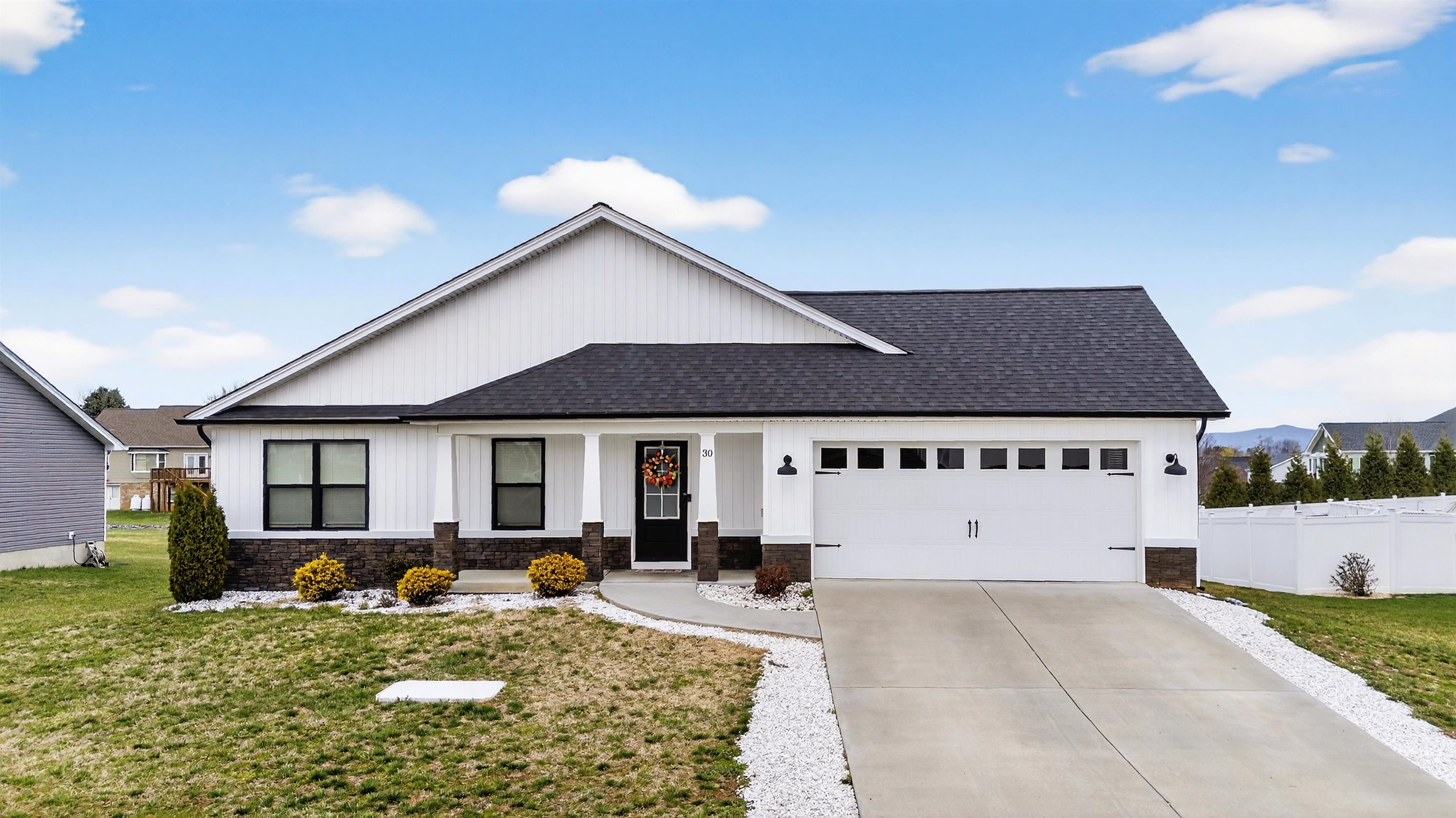 30 OAKBRIDGE DR, WAYNESBORO, Virginia 22980, 4 Bedrooms Bedrooms, ,2 BathroomsBathrooms,Residential,30 OAKBRIDGE DR,674650 MLS # 674650 30 OAKBRIDGE DR, WAYNESBORO, Virginia 22980, 4 Bedrooms Bedrooms, ,2 BathroomsBathrooms,Residential,30 OAKBRIDGE DR,674650 MLS # 674650