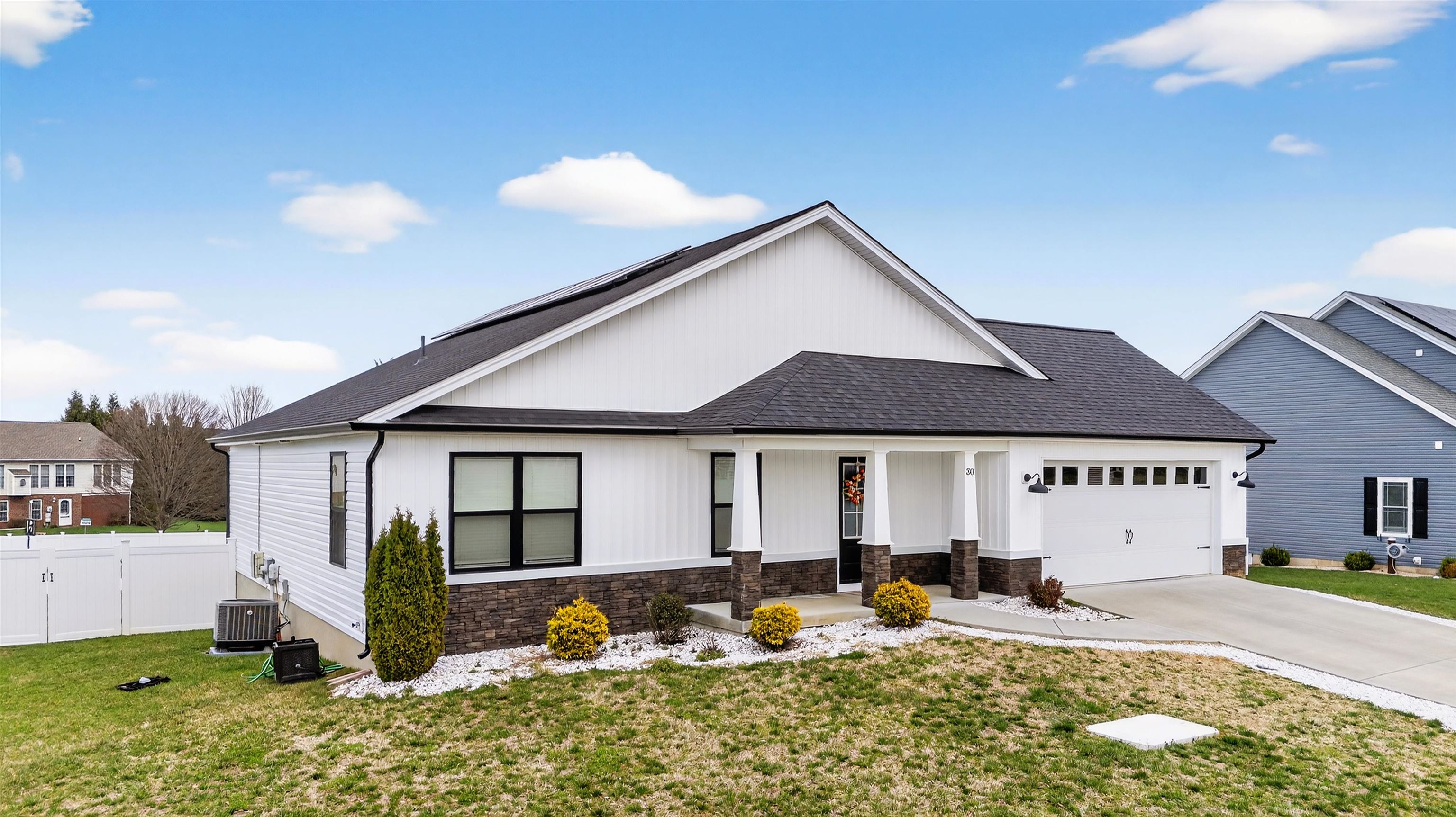 30 OAKBRIDGE DR, WAYNESBORO, Virginia 22980, 4 Bedrooms Bedrooms, ,2 BathroomsBathrooms,Residential,30 OAKBRIDGE DR,674650 MLS # 674650 30 OAKBRIDGE DR, WAYNESBORO, Virginia 22980, 4 Bedrooms Bedrooms, ,2 BathroomsBathrooms,Residential,30 OAKBRIDGE DR,674650 MLS # 674650