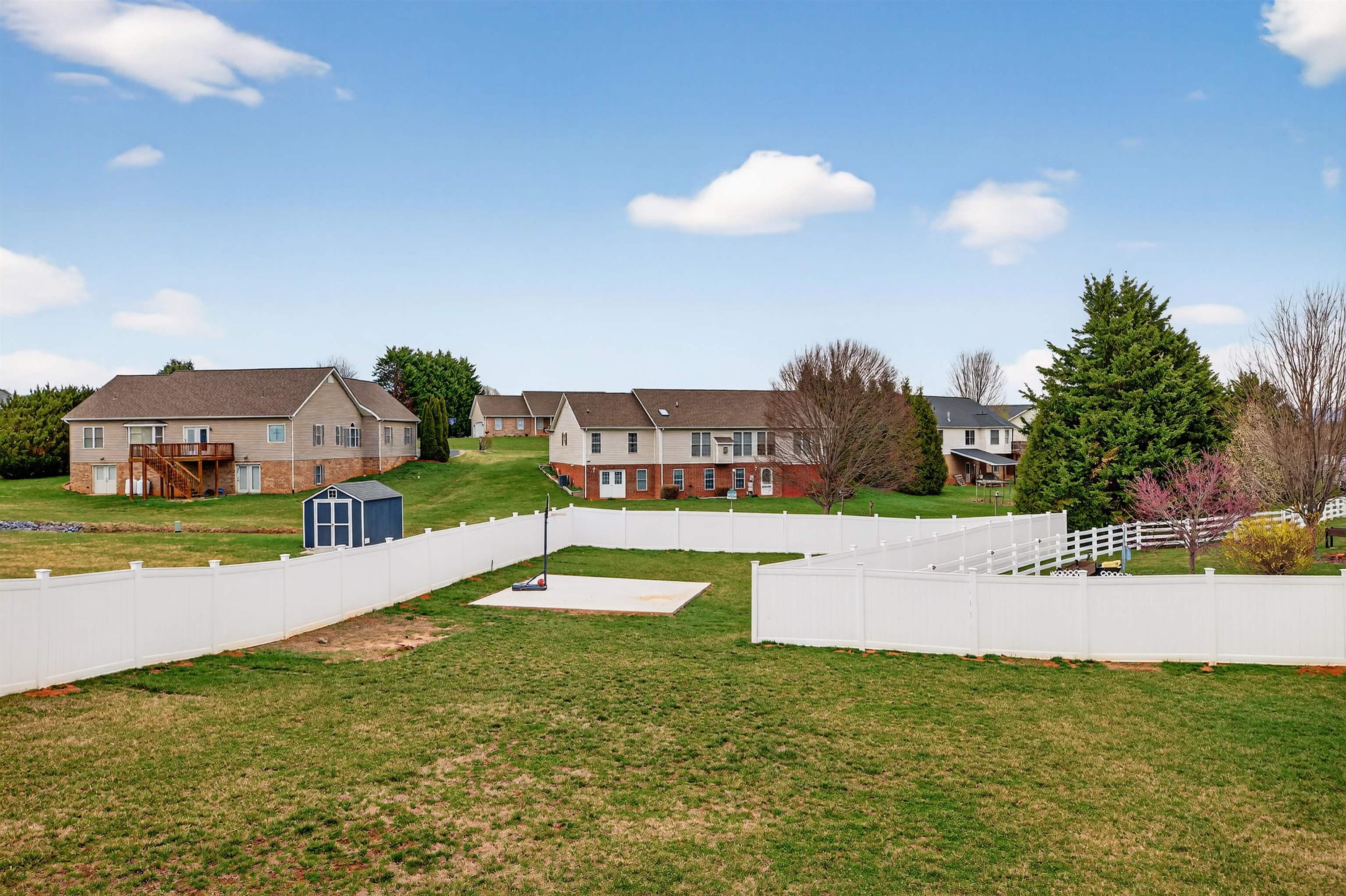 30 OAKBRIDGE DR, WAYNESBORO, Virginia 22980, 4 Bedrooms Bedrooms, ,2 BathroomsBathrooms,Residential,30 OAKBRIDGE DR,674650 MLS # 674650 30 OAKBRIDGE DR, WAYNESBORO, Virginia 22980, 4 Bedrooms Bedrooms, ,2 BathroomsBathrooms,Residential,30 OAKBRIDGE DR,674650 MLS # 674650