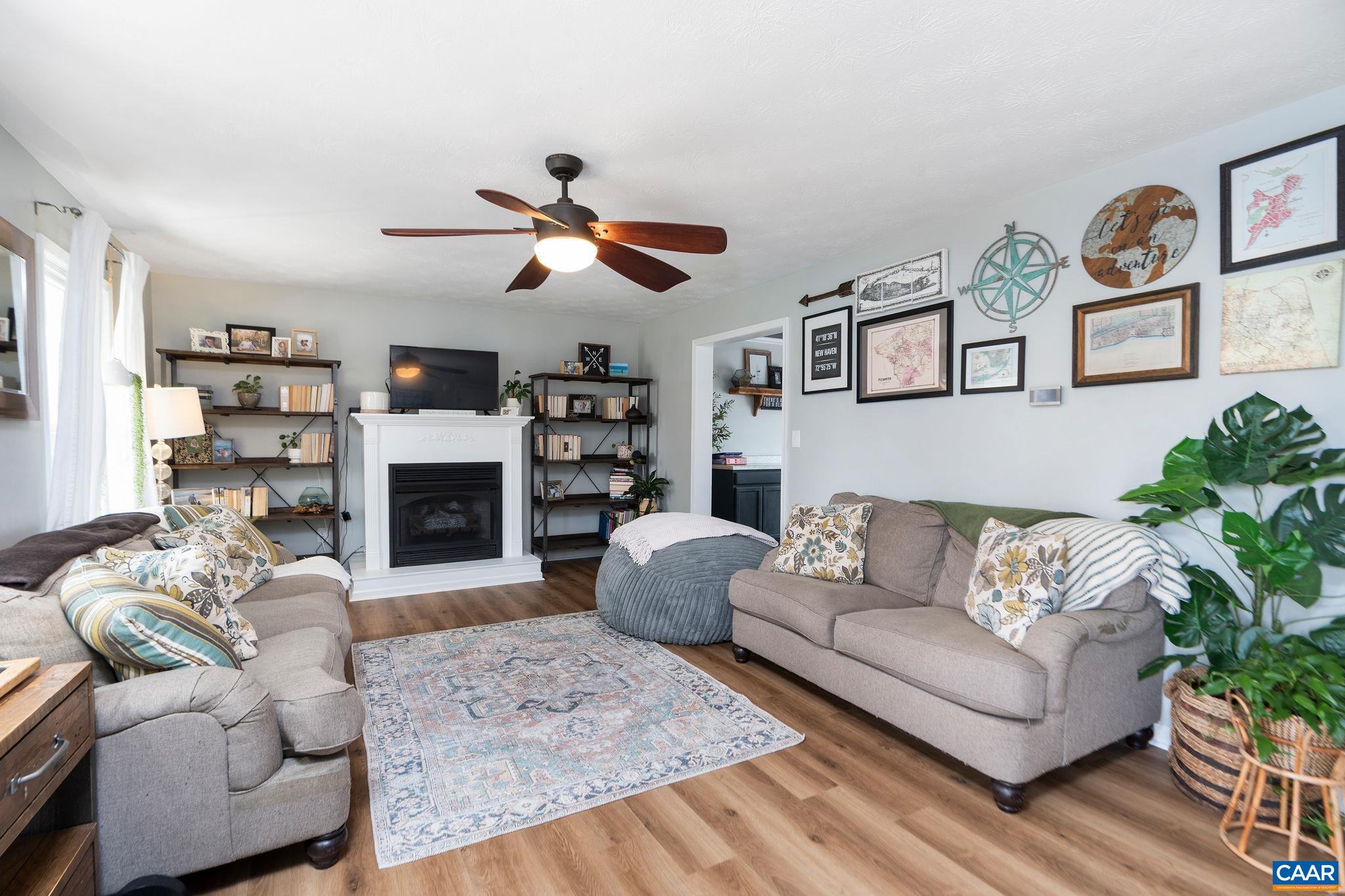 205 YOUNT AVE, STAUNTON, Virginia 24401, 3 Bedrooms Bedrooms, ,2 BathroomsBathrooms,Residential,205 YOUNT AVE,674652 MLS # 674652