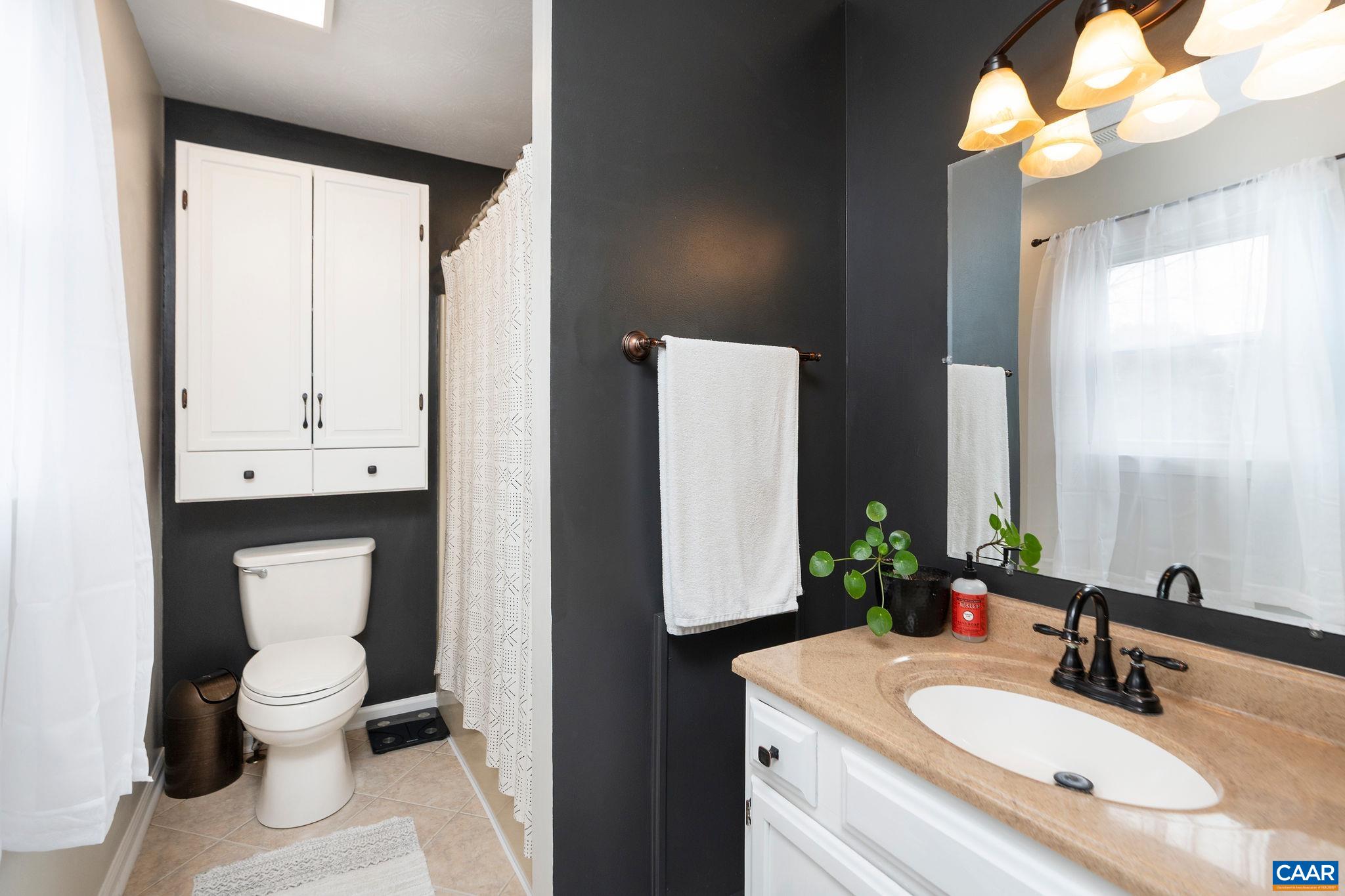 205 YOUNT AVE, STAUNTON, Virginia 24401, 3 Bedrooms Bedrooms, ,2 BathroomsBathrooms,Residential,205 YOUNT AVE,674652 MLS # 674652