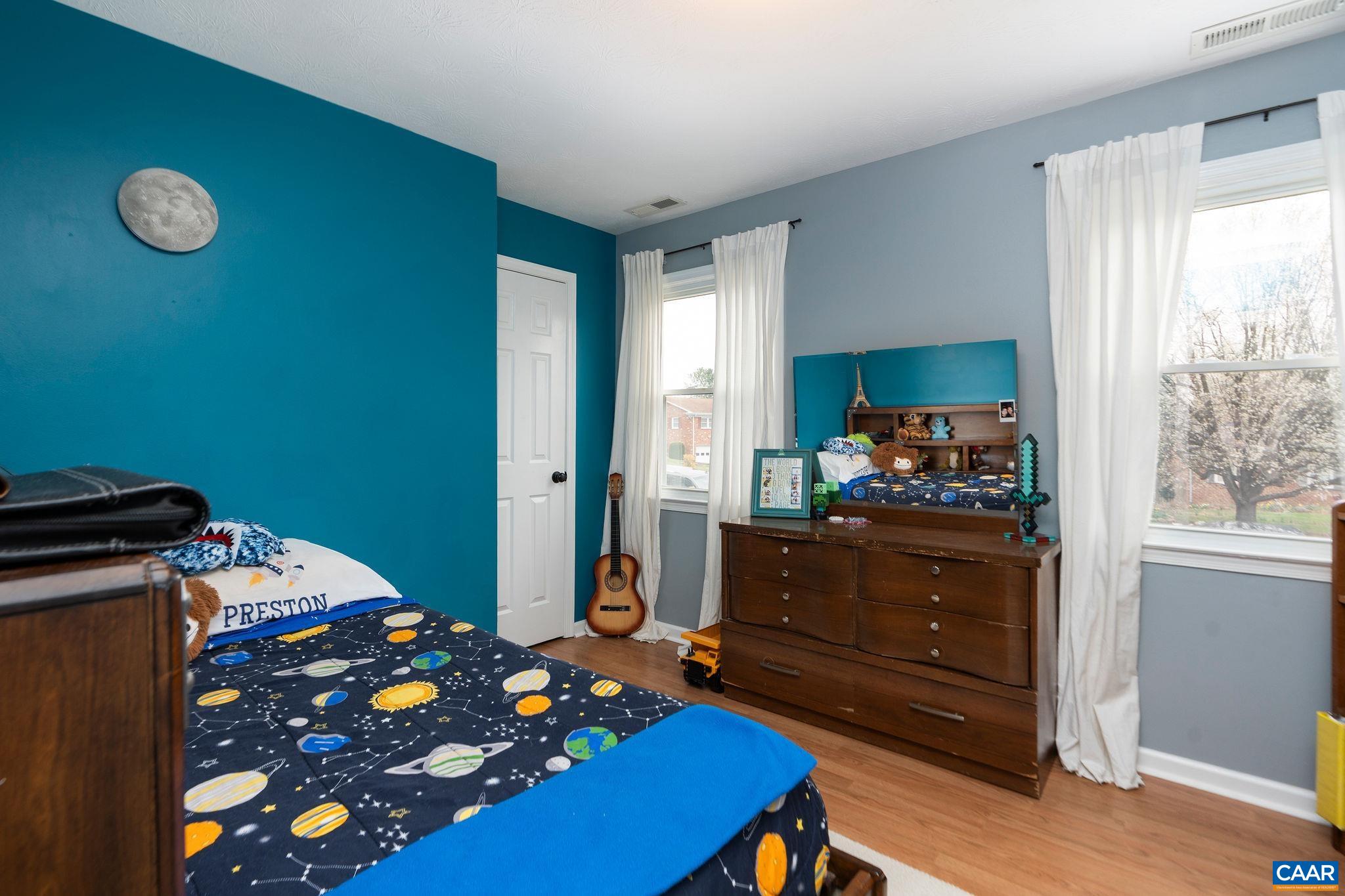 205 YOUNT AVE, STAUNTON, Virginia 24401, 3 Bedrooms Bedrooms, ,2 BathroomsBathrooms,Residential,205 YOUNT AVE,674652 MLS # 674652