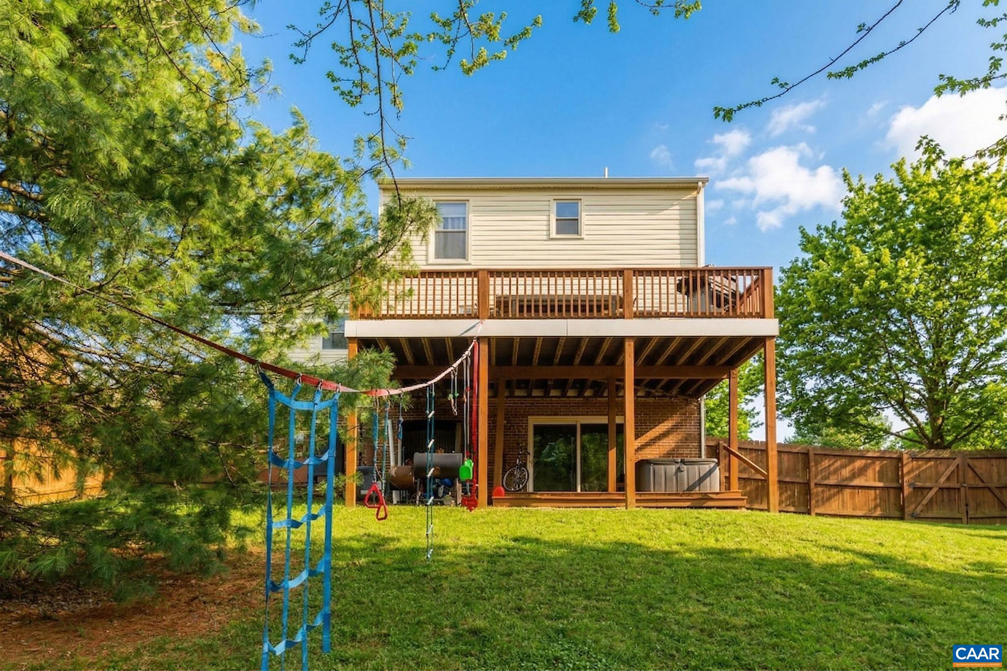 205 YOUNT AVE, STAUNTON, Virginia 24401, 3 Bedrooms Bedrooms, ,2 BathroomsBathrooms,Residential,205 YOUNT AVE,674652 MLS # 674652