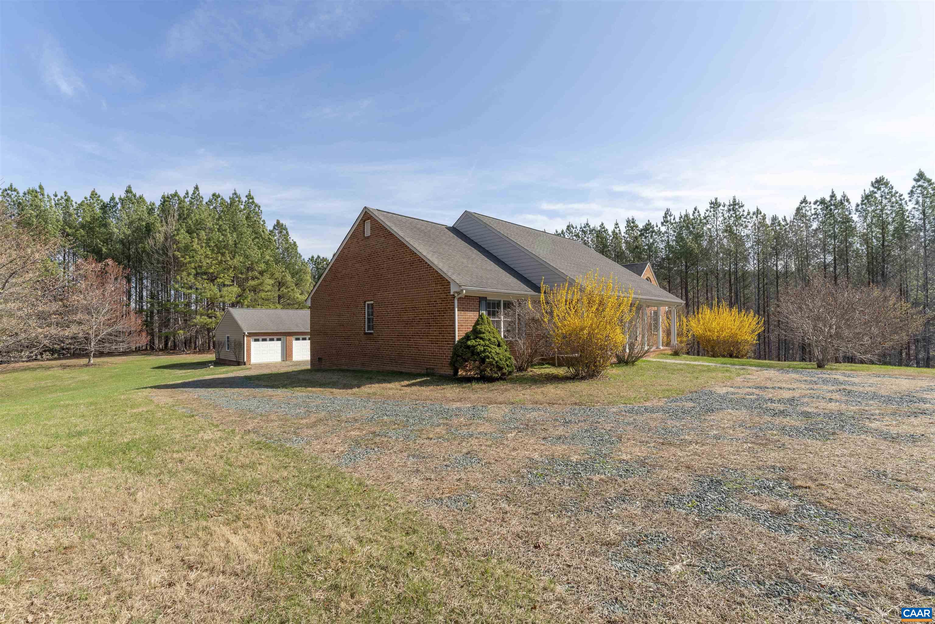 2508 THOMAS JEFFERSON PKWY, CHARLOTTESVILLE, Virginia 22902, 3 Bedrooms Bedrooms, ,2 BathroomsBathrooms,Residential,2508 THOMAS JEFFERSON PKWY,674653 MLS # 674653