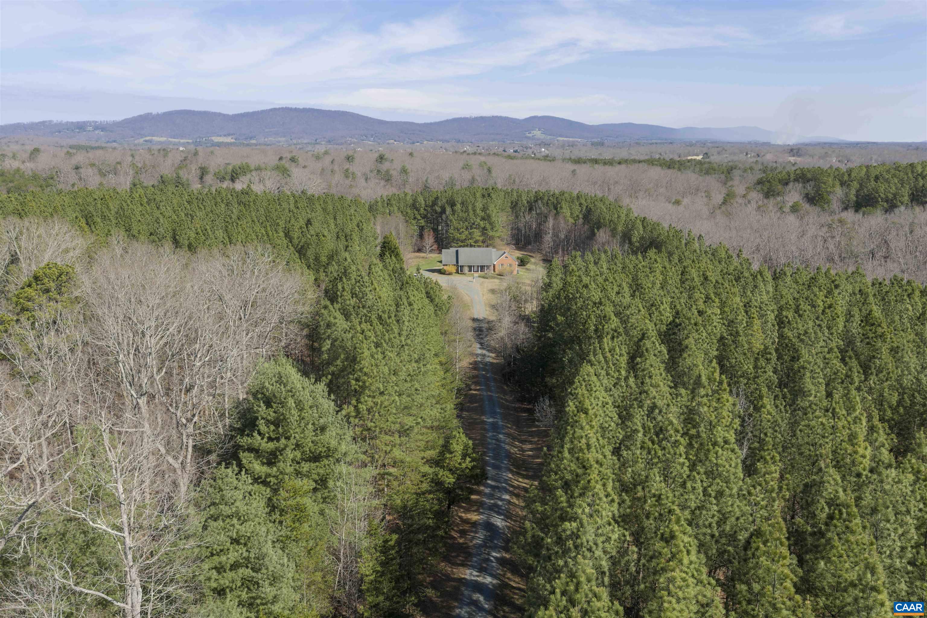 2508 THOMAS JEFFERSON PKWY, CHARLOTTESVILLE, Virginia 22902, 3 Bedrooms Bedrooms, ,2 BathroomsBathrooms,Residential,2508 THOMAS JEFFERSON PKWY,674653 MLS # 674653