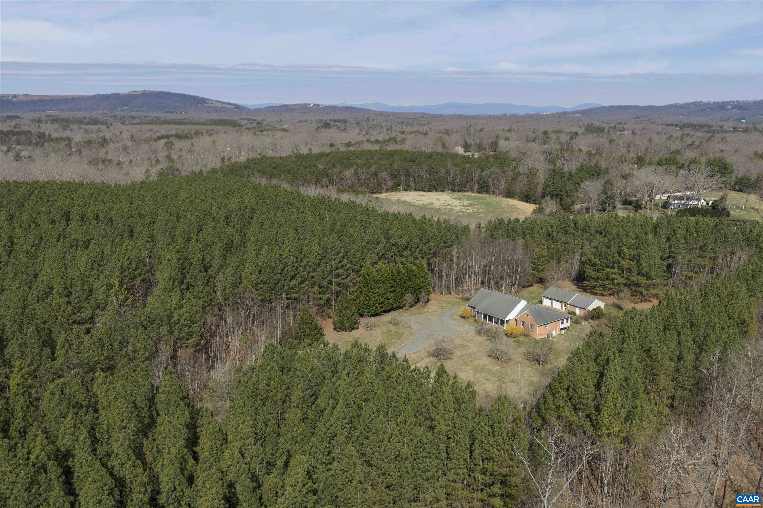 2508 THOMAS JEFFERSON PKWY, CHARLOTTESVILLE, Virginia 22902, 3 Bedrooms Bedrooms, ,2 BathroomsBathrooms,Residential,2508 THOMAS JEFFERSON PKWY,674653 MLS # 674653