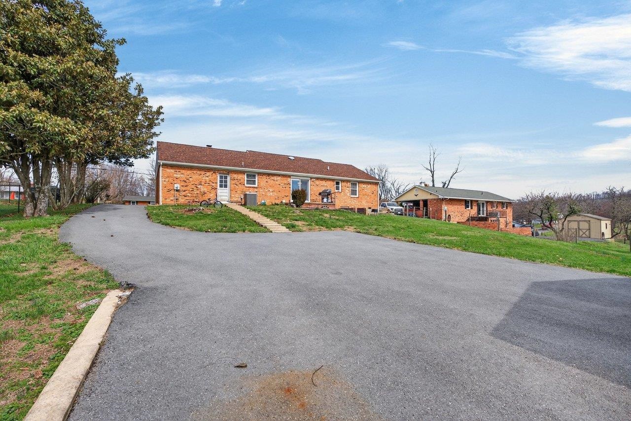 181 GRAVELS RD, ROCKINGHAM, Virginia 22801, 3 Bedrooms Bedrooms, ,2 BathroomsBathrooms,Residential,181 GRAVELS RD,674660 MLS # 674660