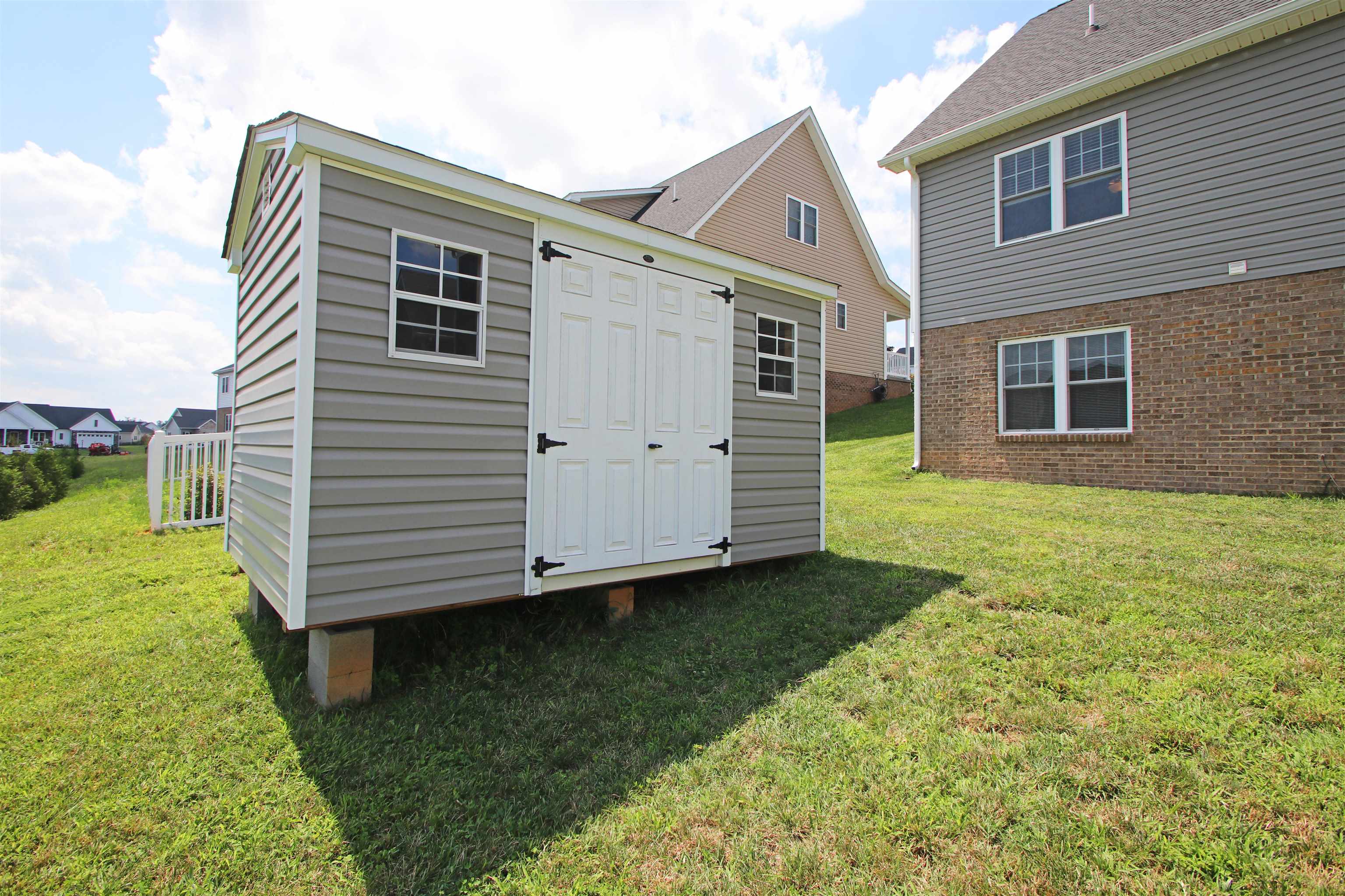 224 SPRING RUN LN, WAYNESBORO, Virginia 22980, 3 Bedrooms Bedrooms, ,3 BathroomsBathrooms,Residential,224 SPRING RUN LN,674663 MLS # 674663