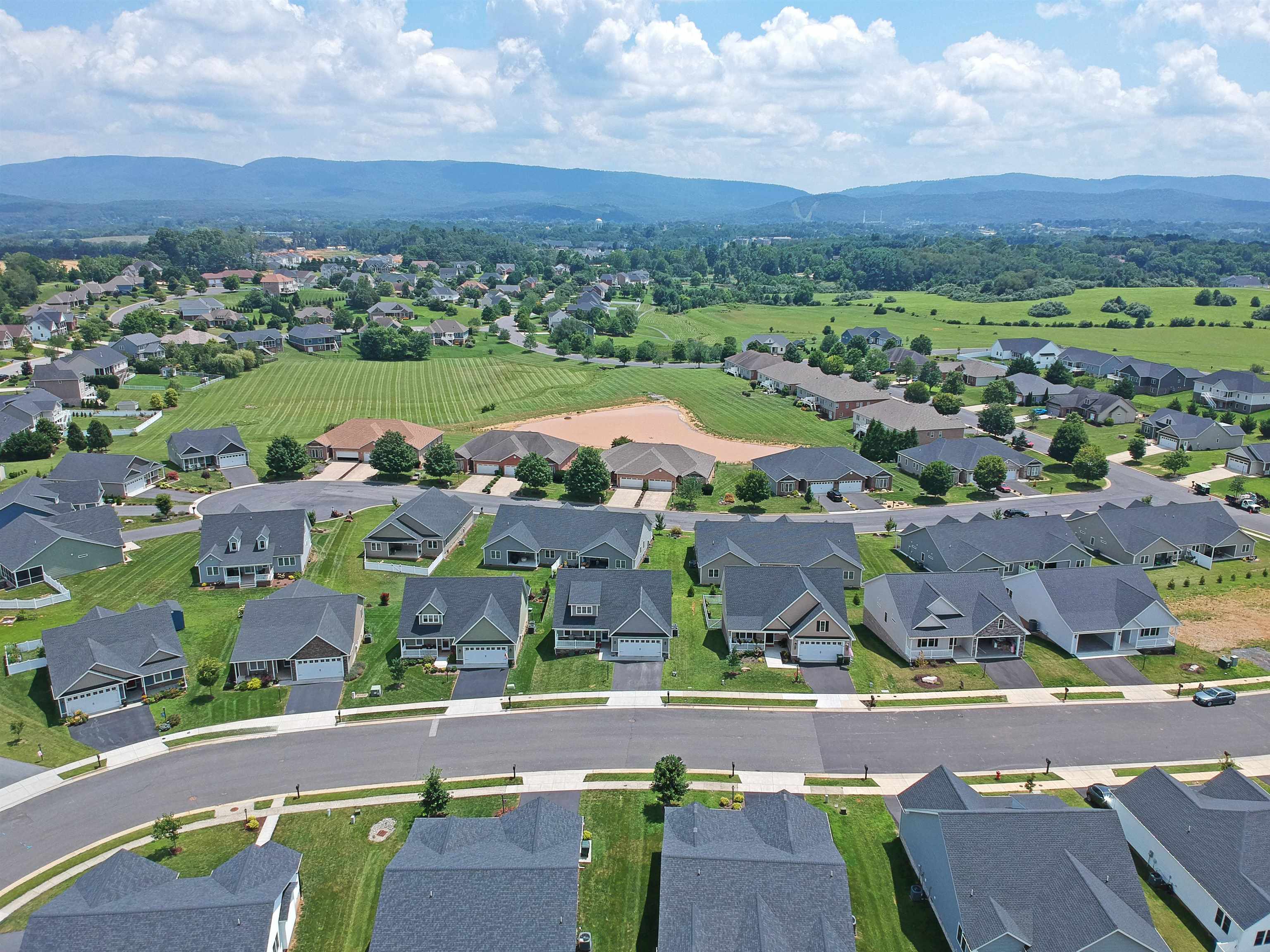 224 SPRING RUN LN, WAYNESBORO, Virginia 22980, 3 Bedrooms Bedrooms, ,3 BathroomsBathrooms,Residential,224 SPRING RUN LN,674663 MLS # 674663