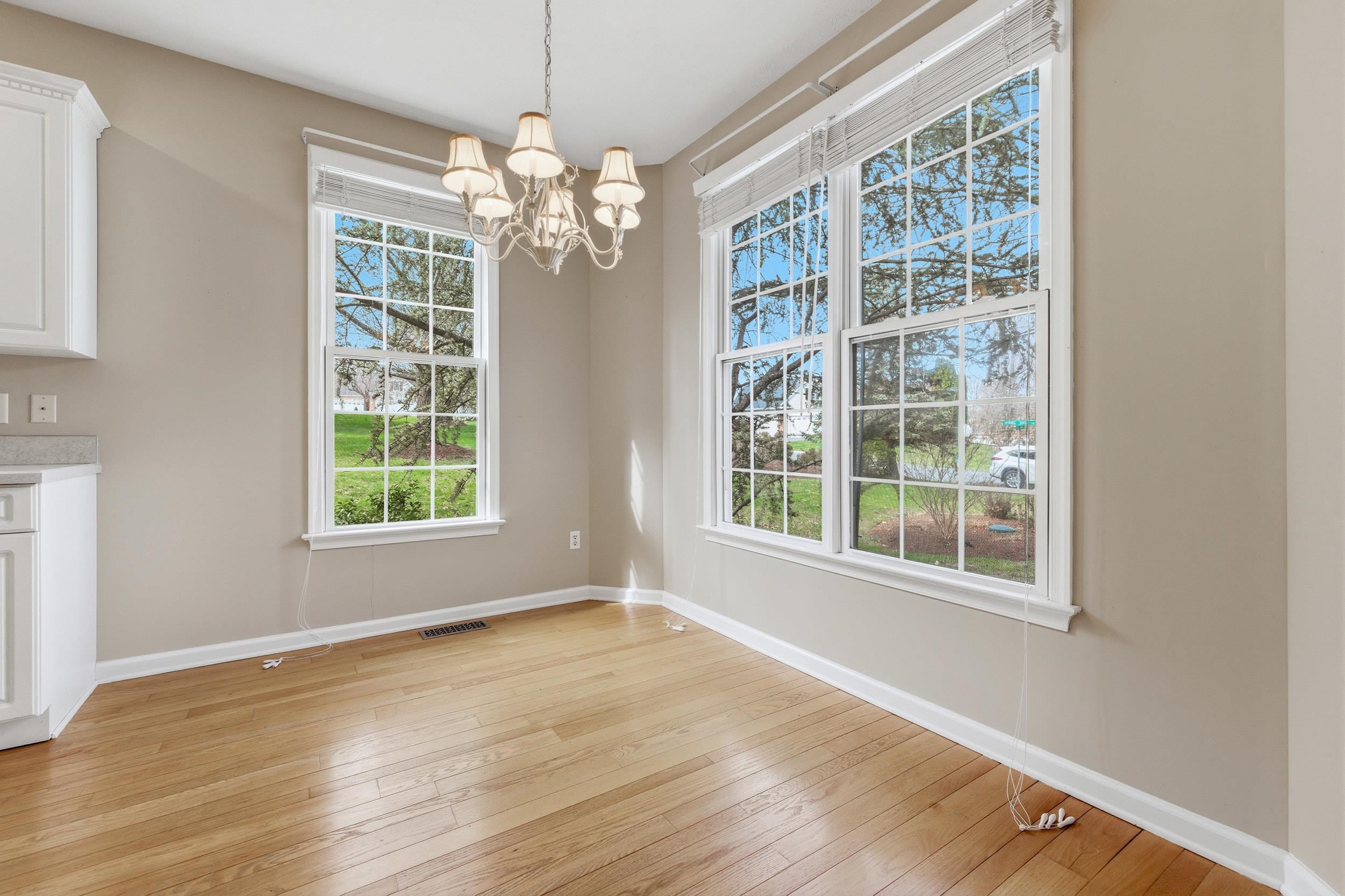 398 SPRING OAKS DR, ROCKINGHAM, Virginia 22801, 2 Bedrooms Bedrooms, ,2 BathroomsBathrooms,Residential,398 SPRING OAKS DR,674664 MLS # 674664