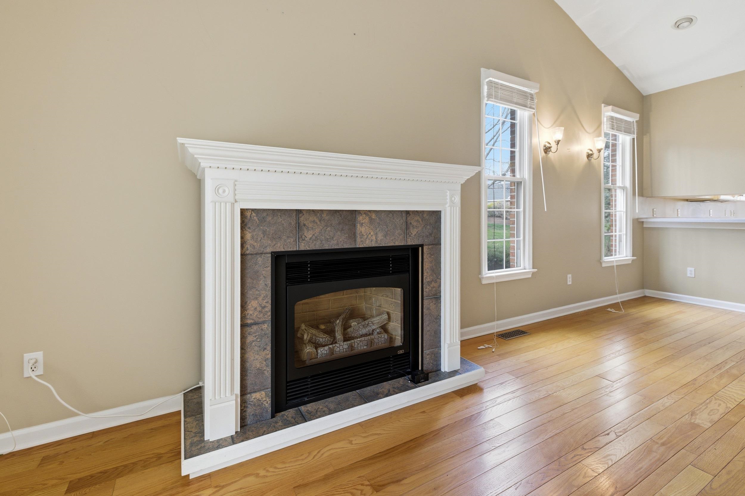 398 SPRING OAKS DR, ROCKINGHAM, Virginia 22801, 2 Bedrooms Bedrooms, ,2 BathroomsBathrooms,Residential,398 SPRING OAKS DR,674664 MLS # 674664