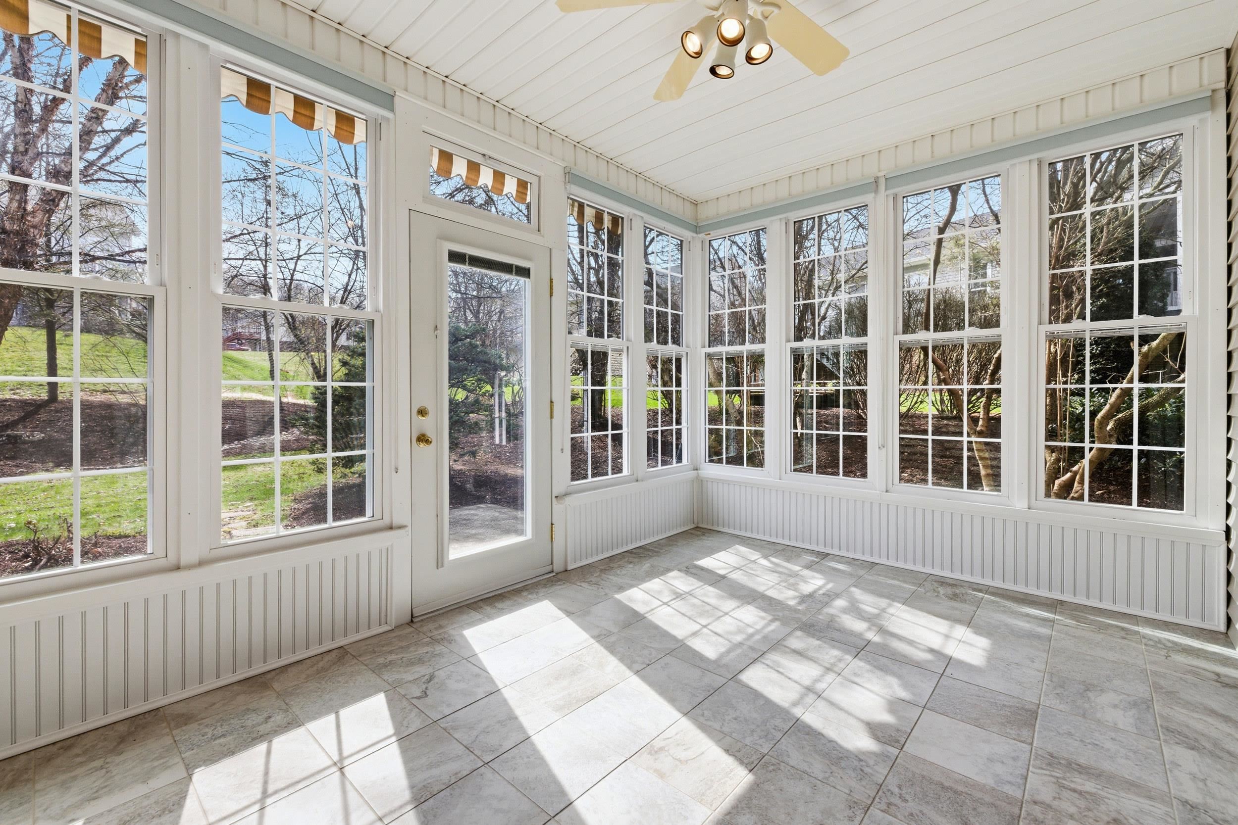 398 SPRING OAKS DR, ROCKINGHAM, Virginia 22801, 2 Bedrooms Bedrooms, ,2 BathroomsBathrooms,Residential,398 SPRING OAKS DR,674664 MLS # 674664