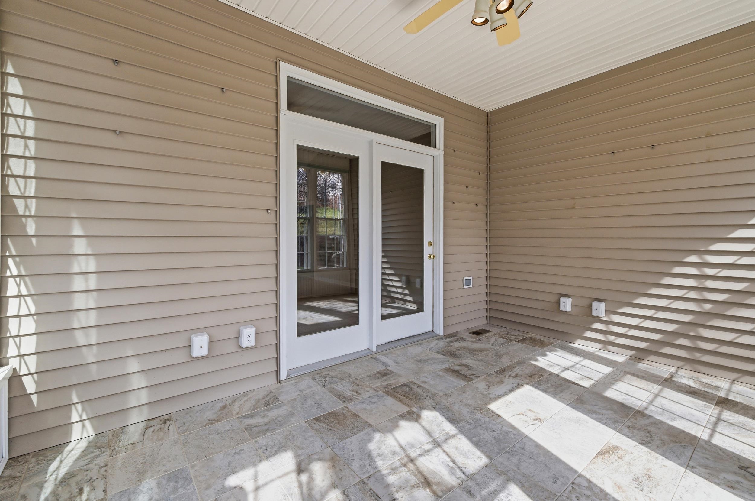 398 SPRING OAKS DR, ROCKINGHAM, Virginia 22801, 2 Bedrooms Bedrooms, ,2 BathroomsBathrooms,Residential,398 SPRING OAKS DR,674664 MLS # 674664