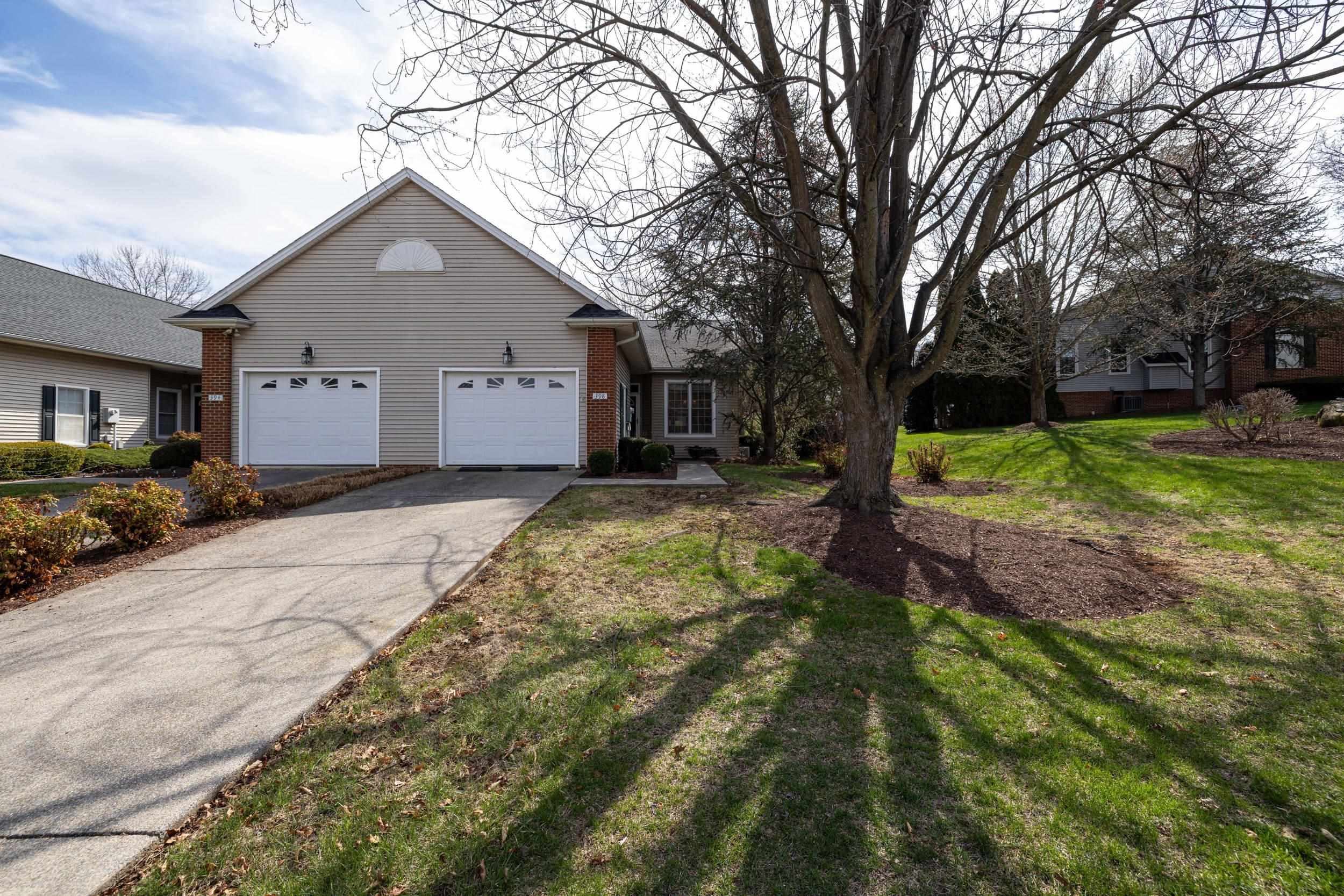 398 SPRING OAKS DR, ROCKINGHAM, Virginia 22801, 2 Bedrooms Bedrooms, ,2 BathroomsBathrooms,Residential,398 SPRING OAKS DR,674664 MLS # 674664