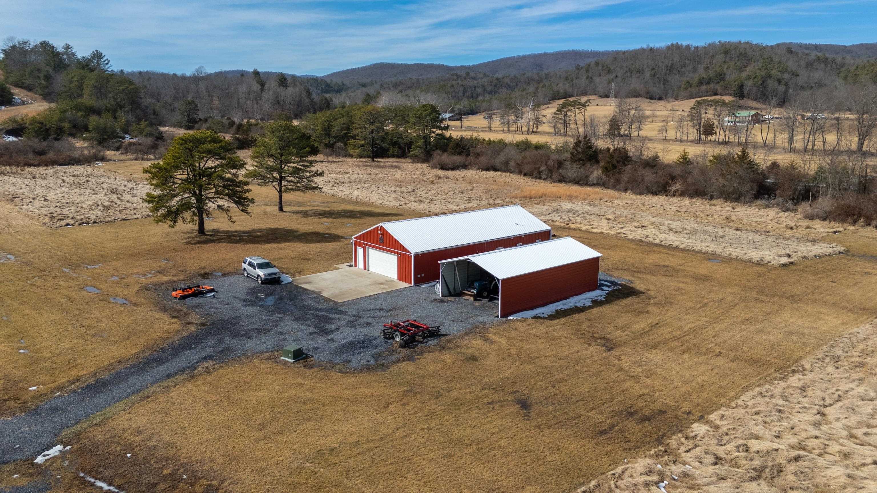 493 RAILROAD AVE, CRAIGSVILLE, Virginia 24430, 2 Bedrooms Bedrooms, ,1 BathroomBathrooms,Residential,493 RAILROAD AVE,674665 MLS # 674665