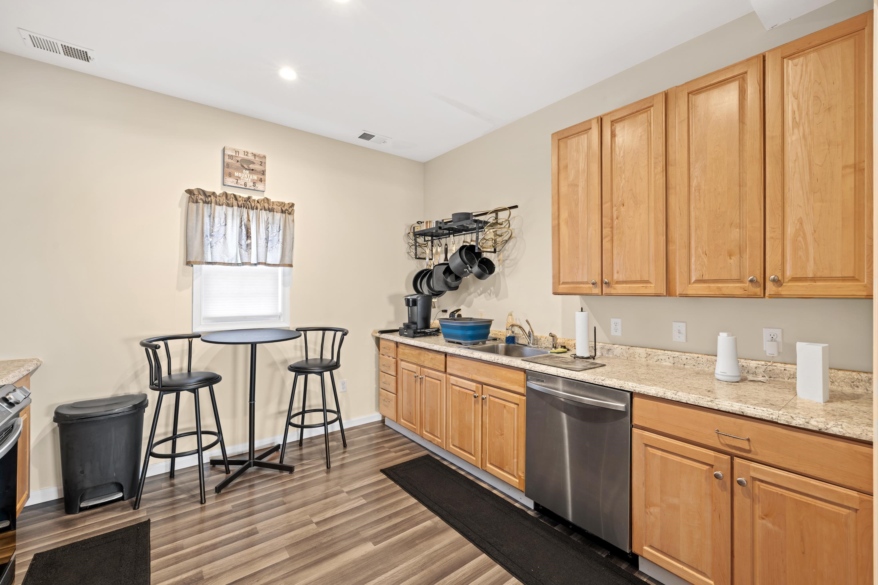 493 RAILROAD AVE, CRAIGSVILLE, Virginia 24430, 2 Bedrooms Bedrooms, ,1 BathroomBathrooms,Residential,493 RAILROAD AVE,674665 MLS # 674665 493 RAILROAD AVE, CRAIGSVILLE, Virginia 24430, 2 Bedrooms Bedrooms, ,1 BathroomBathrooms,Residential,493 RAILROAD AVE,674665 MLS # 674665