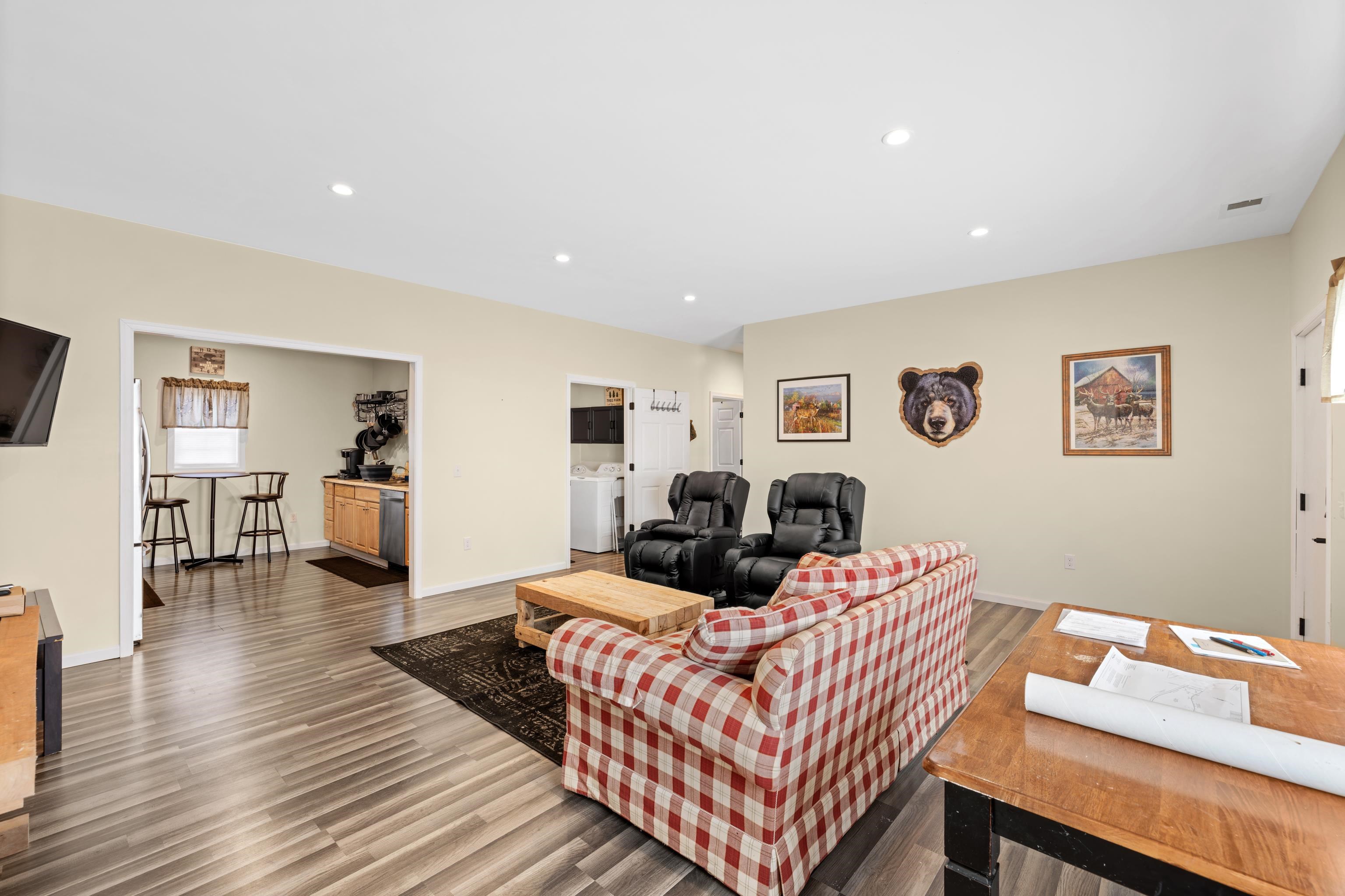 493 RAILROAD AVE, CRAIGSVILLE, Virginia 24430, 2 Bedrooms Bedrooms, ,1 BathroomBathrooms,Residential,493 RAILROAD AVE,674665 MLS # 674665 493 RAILROAD AVE, CRAIGSVILLE, Virginia 24430, 2 Bedrooms Bedrooms, ,1 BathroomBathrooms,Residential,493 RAILROAD AVE,674665 MLS # 674665