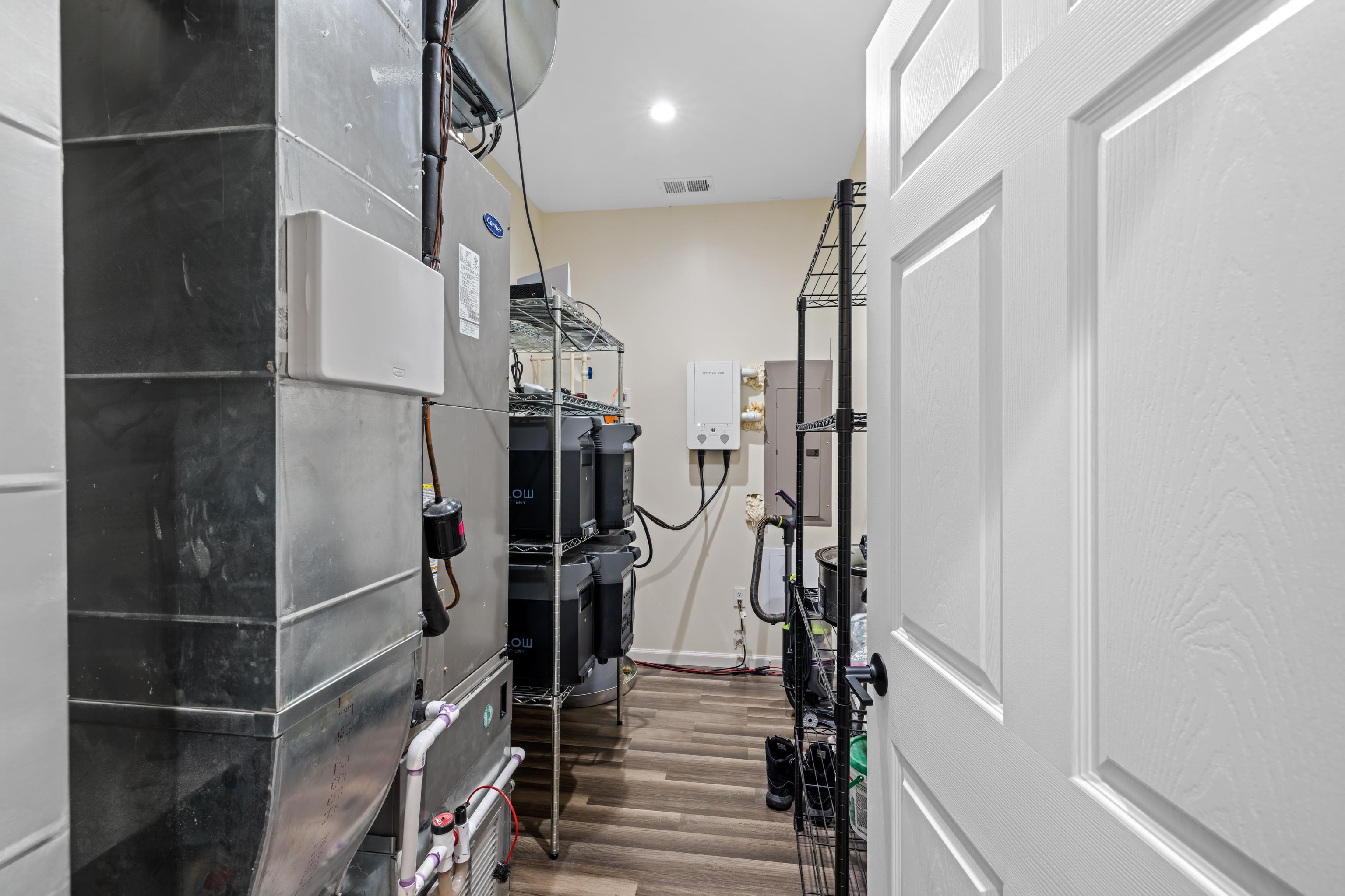 493 RAILROAD AVE, CRAIGSVILLE, Virginia 24430, 2 Bedrooms Bedrooms, ,1 BathroomBathrooms,Residential,493 RAILROAD AVE,674665 MLS # 674665 493 RAILROAD AVE, CRAIGSVILLE, Virginia 24430, 2 Bedrooms Bedrooms, ,1 BathroomBathrooms,Residential,493 RAILROAD AVE,674665 MLS # 674665