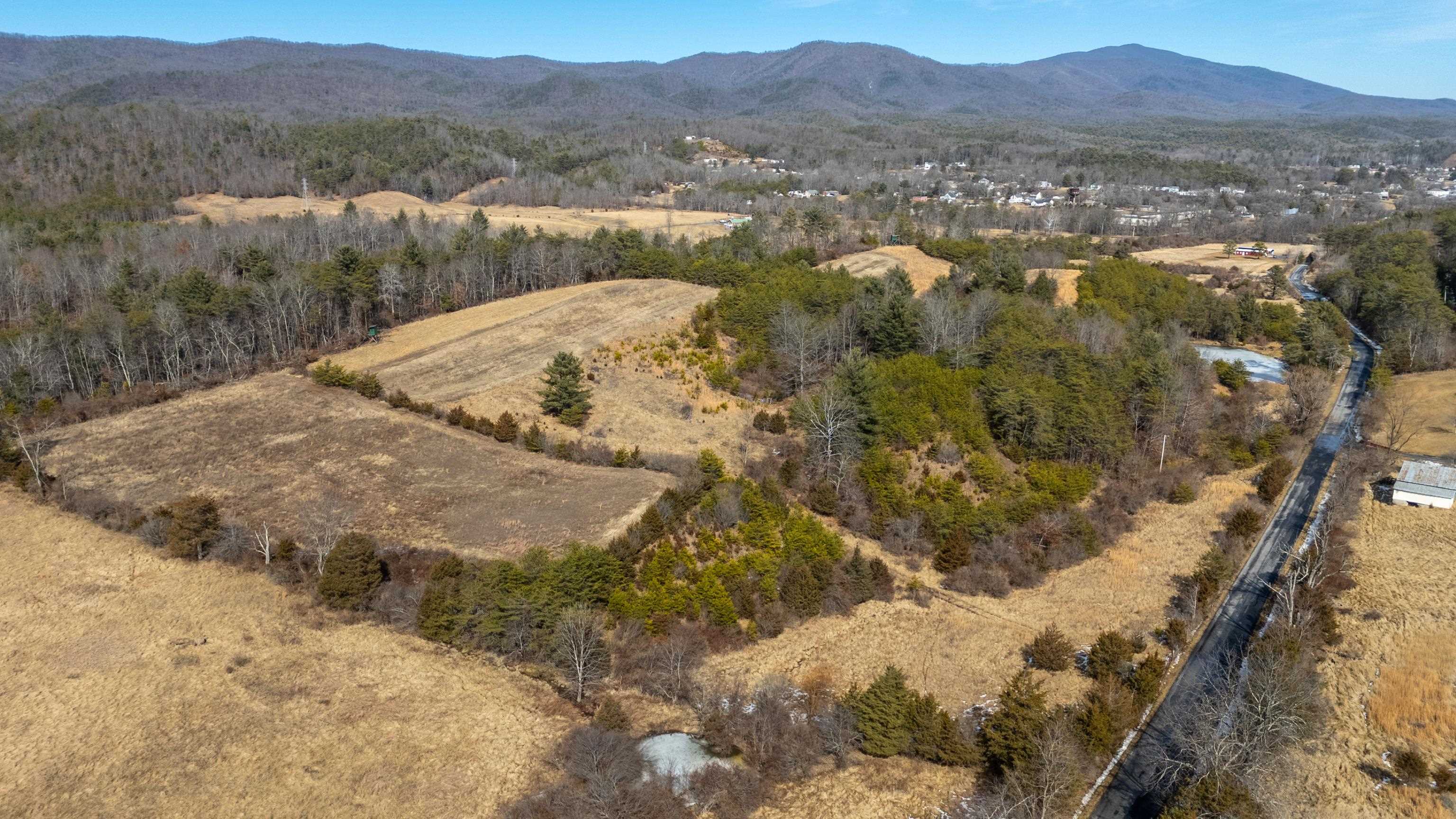 493 RAILROAD AVE, CRAIGSVILLE, Virginia 24430, 2 Bedrooms Bedrooms, ,1 BathroomBathrooms,Residential,493 RAILROAD AVE,674665 MLS # 674665 493 RAILROAD AVE, CRAIGSVILLE, Virginia 24430, 2 Bedrooms Bedrooms, ,1 BathroomBathrooms,Residential,493 RAILROAD AVE,674665 MLS # 674665