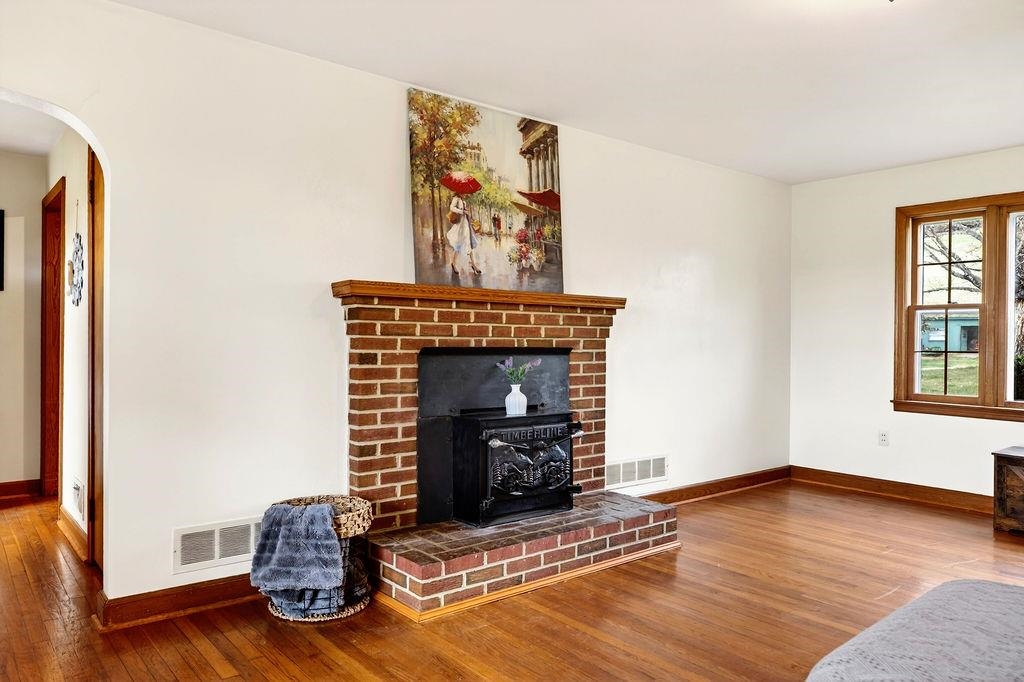 11 AVALON LN, LEXINGTON, Virginia 24450, 3 Bedrooms Bedrooms, ,2 BathroomsBathrooms,Residential,11 AVALON LN,674670 MLS # 674670 11 AVALON LN, LEXINGTON, Virginia 24450, 3 Bedrooms Bedrooms, ,2 BathroomsBathrooms,Residential,11 AVALON LN,674670 MLS # 674670