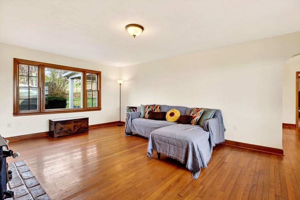 11 AVALON LN, LEXINGTON, Virginia 24450, 3 Bedrooms Bedrooms, ,2 BathroomsBathrooms,Residential,11 AVALON LN,674670 MLS # 674670 11 AVALON LN, LEXINGTON, Virginia 24450, 3 Bedrooms Bedrooms, ,2 BathroomsBathrooms,Residential,11 AVALON LN,674670 MLS # 674670