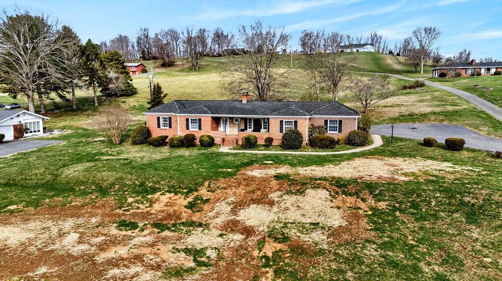 11 AVALON LN, LEXINGTON, Virginia 24450, 3 Bedrooms Bedrooms, ,2 BathroomsBathrooms,Residential,11 AVALON LN,674670 MLS # 674670 11 AVALON LN, LEXINGTON, Virginia 24450, 3 Bedrooms Bedrooms, ,2 BathroomsBathrooms,Residential,11 AVALON LN,674670 MLS # 674670