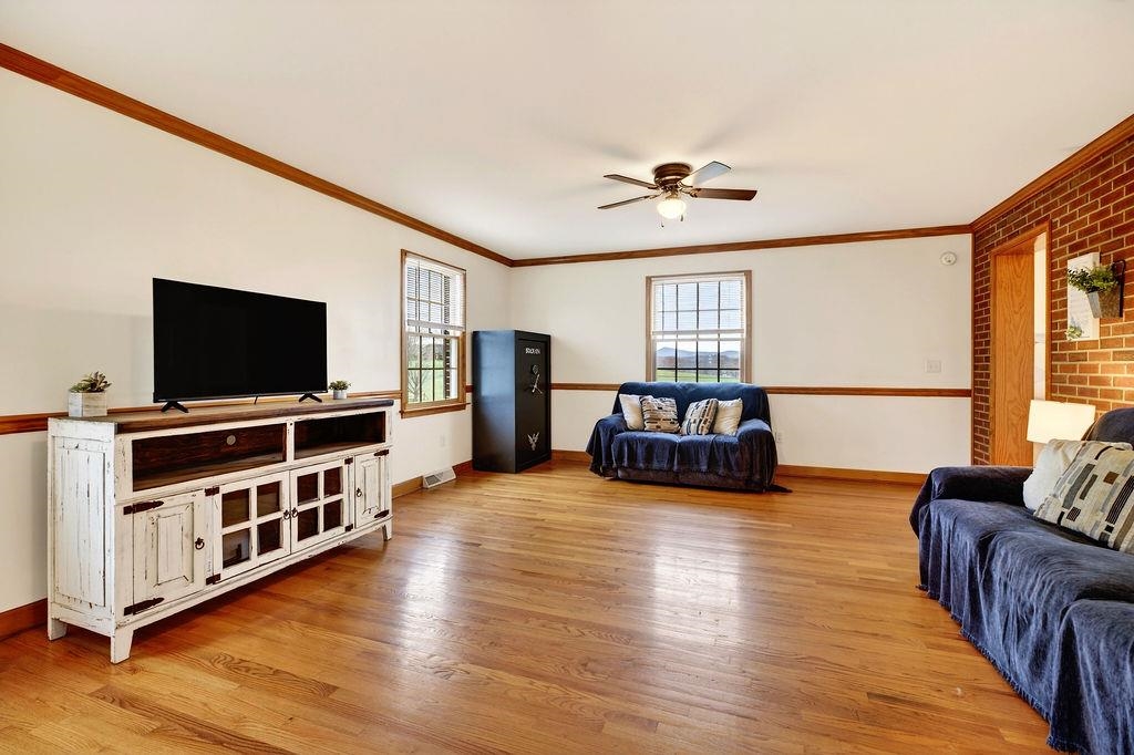 11 AVALON LN, LEXINGTON, Virginia 24450, 3 Bedrooms Bedrooms, ,2 BathroomsBathrooms,Residential,11 AVALON LN,674670 MLS # 674670 11 AVALON LN, LEXINGTON, Virginia 24450, 3 Bedrooms Bedrooms, ,2 BathroomsBathrooms,Residential,11 AVALON LN,674670 MLS # 674670