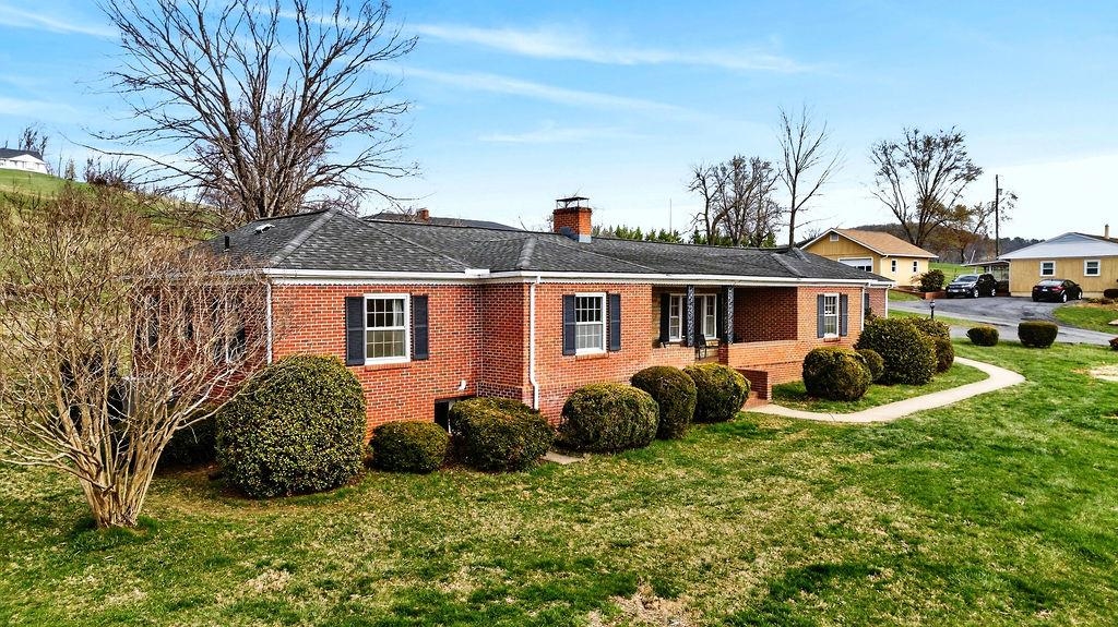 11 AVALON LN, LEXINGTON, Virginia 24450, 3 Bedrooms Bedrooms, ,2 BathroomsBathrooms,Residential,11 AVALON LN,674670 MLS # 674670 11 AVALON LN, LEXINGTON, Virginia 24450, 3 Bedrooms Bedrooms, ,2 BathroomsBathrooms,Residential,11 AVALON LN,674670 MLS # 674670