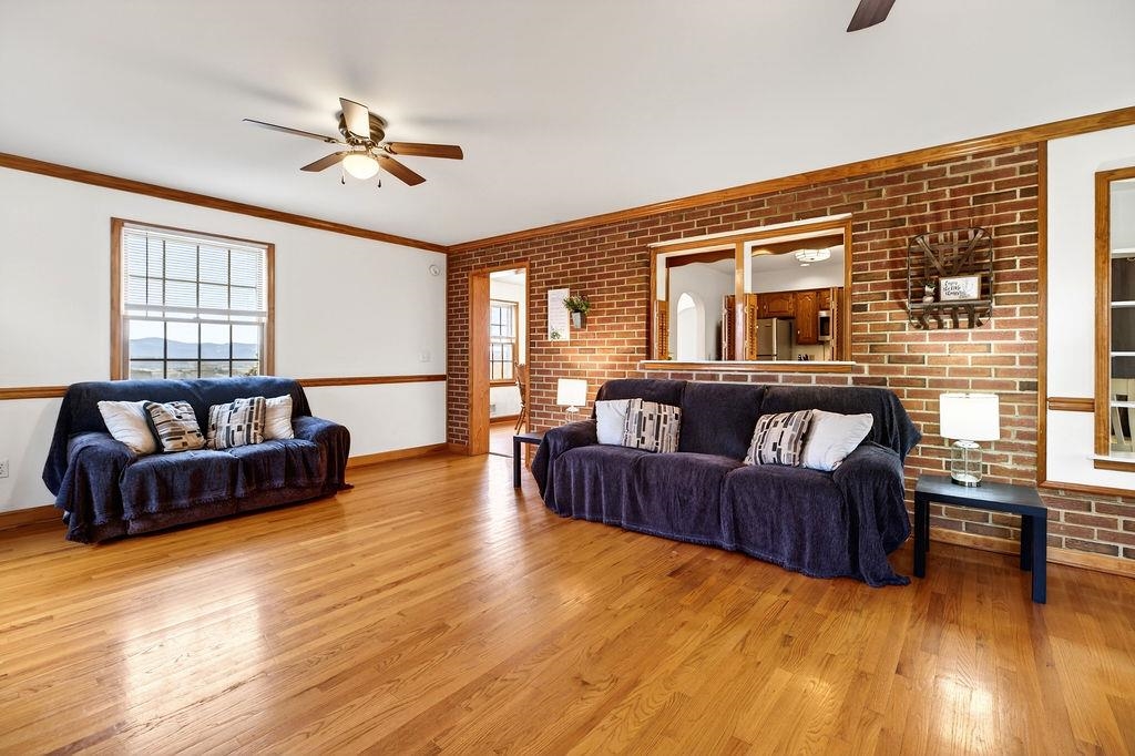 11 AVALON LN, LEXINGTON, Virginia 24450, 3 Bedrooms Bedrooms, ,2 BathroomsBathrooms,Residential,11 AVALON LN,674670 MLS # 674670 11 AVALON LN, LEXINGTON, Virginia 24450, 3 Bedrooms Bedrooms, ,2 BathroomsBathrooms,Residential,11 AVALON LN,674670 MLS # 674670