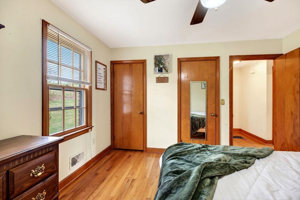 11 AVALON LN, LEXINGTON, Virginia 24450, 3 Bedrooms Bedrooms, ,2 BathroomsBathrooms,Residential,11 AVALON LN,674670 MLS # 674670 11 AVALON LN, LEXINGTON, Virginia 24450, 3 Bedrooms Bedrooms, ,2 BathroomsBathrooms,Residential,11 AVALON LN,674670 MLS # 674670