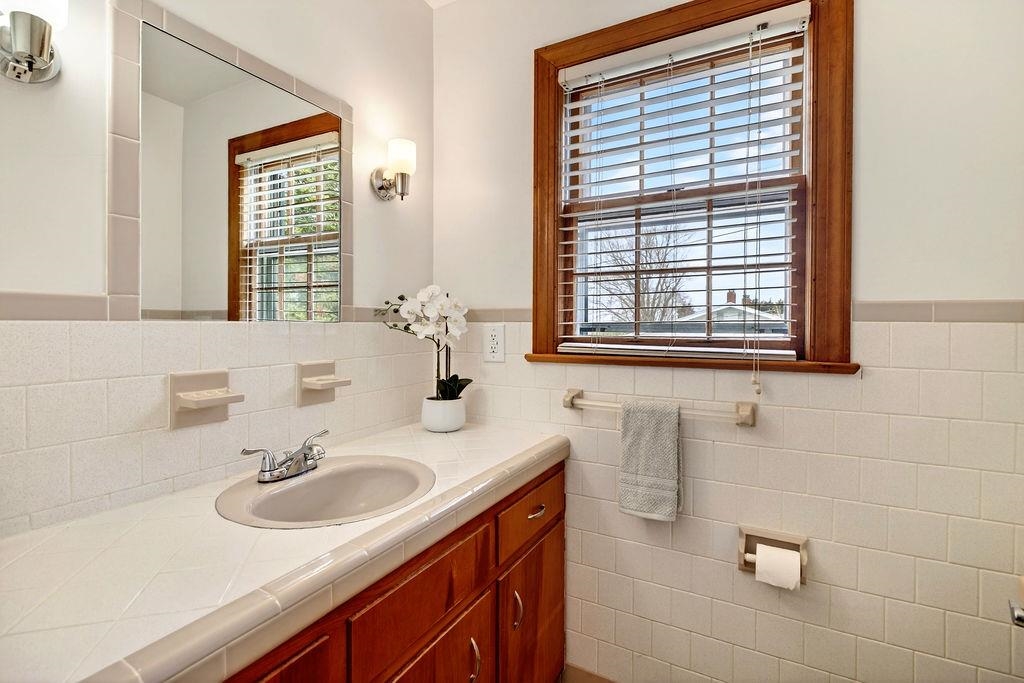 11 AVALON LN, LEXINGTON, Virginia 24450, 3 Bedrooms Bedrooms, ,2 BathroomsBathrooms,Residential,11 AVALON LN,674670 MLS # 674670 11 AVALON LN, LEXINGTON, Virginia 24450, 3 Bedrooms Bedrooms, ,2 BathroomsBathrooms,Residential,11 AVALON LN,674670 MLS # 674670