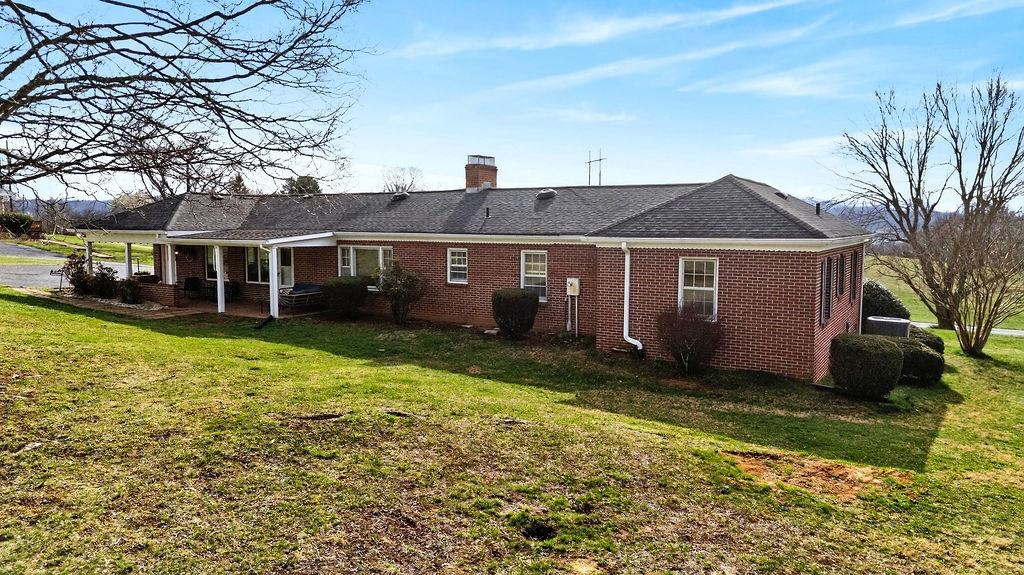 11 AVALON LN, LEXINGTON, Virginia 24450, 3 Bedrooms Bedrooms, ,2 BathroomsBathrooms,Residential,11 AVALON LN,674670 MLS # 674670 11 AVALON LN, LEXINGTON, Virginia 24450, 3 Bedrooms Bedrooms, ,2 BathroomsBathrooms,Residential,11 AVALON LN,674670 MLS # 674670