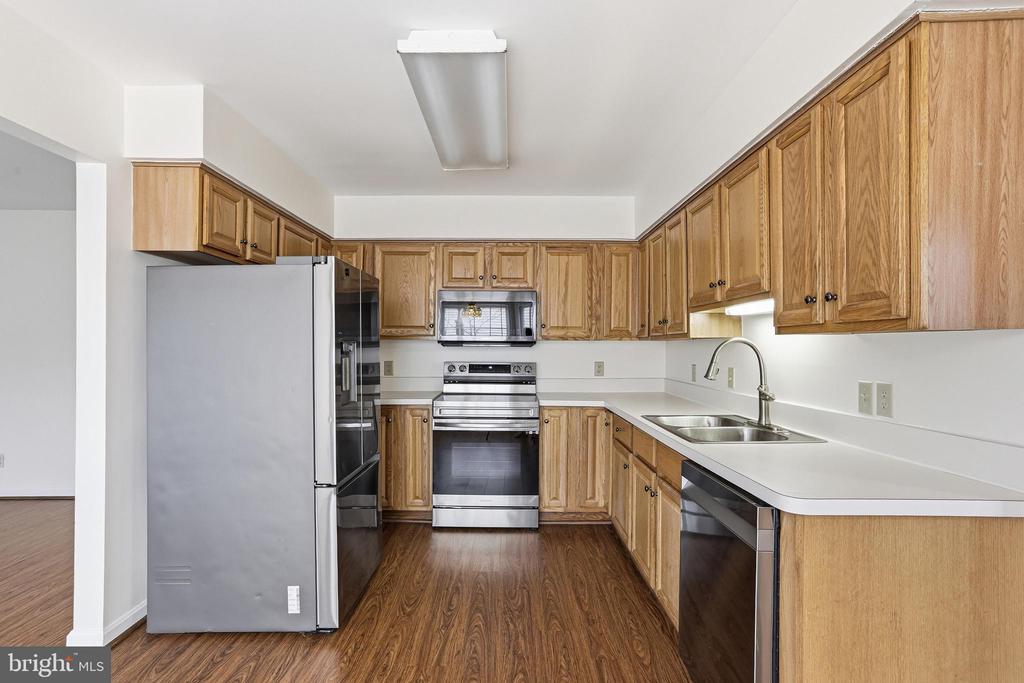 11306 REGAL CT, FREDERICKSBURG, Virginia 22407, 3 Bedrooms Bedrooms, ,2 BathroomsBathrooms,Residential,11306 REGAL CT,VASP2039766 MLS # VASP2039766