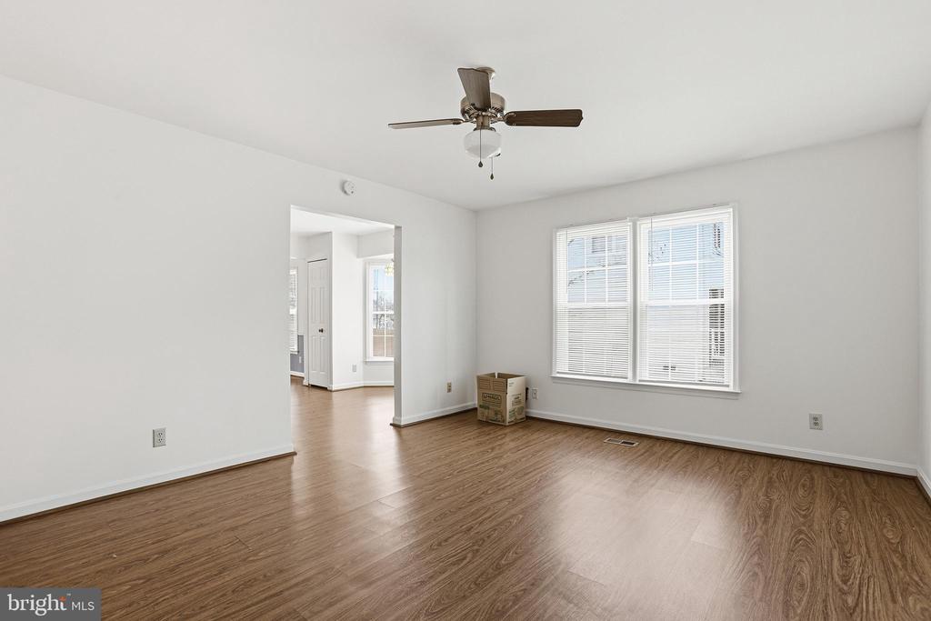 11306 REGAL CT, FREDERICKSBURG, Virginia 22407, 3 Bedrooms Bedrooms, ,2 BathroomsBathrooms,Residential,11306 REGAL CT,VASP2039766 MLS # VASP2039766