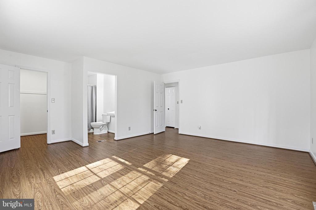 11306 REGAL CT, FREDERICKSBURG, Virginia 22407, 3 Bedrooms Bedrooms, ,2 BathroomsBathrooms,Residential,11306 REGAL CT,VASP2039766 MLS # VASP2039766