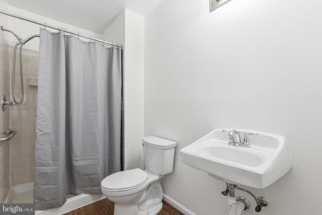 11306 REGAL CT, FREDERICKSBURG, Virginia 22407, 3 Bedrooms Bedrooms, ,2 BathroomsBathrooms,Residential,11306 REGAL CT,VASP2039766 MLS # VASP2039766