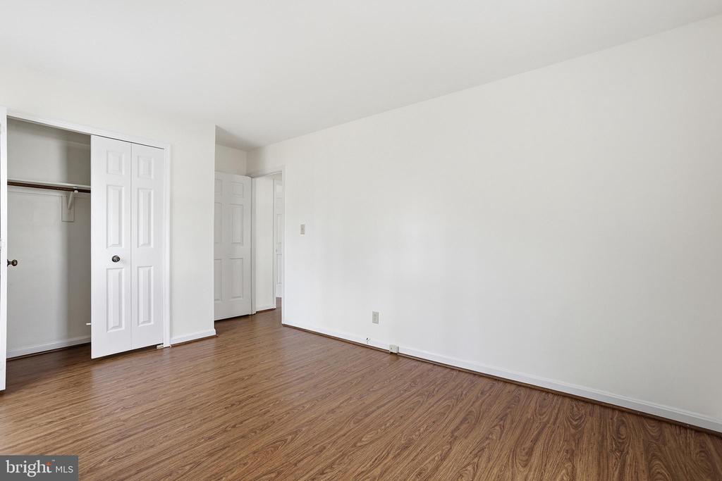 11306 REGAL CT, FREDERICKSBURG, Virginia 22407, 3 Bedrooms Bedrooms, ,2 BathroomsBathrooms,Residential,11306 REGAL CT,VASP2039766 MLS # VASP2039766