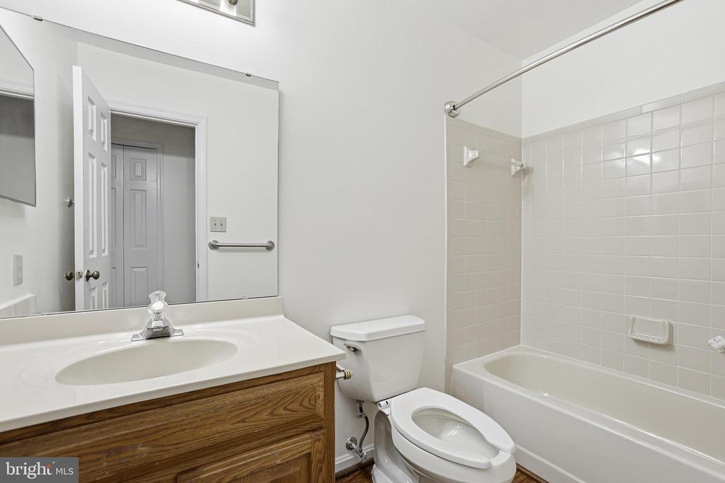 11306 REGAL CT, FREDERICKSBURG, Virginia 22407, 3 Bedrooms Bedrooms, ,2 BathroomsBathrooms,Residential,11306 REGAL CT,VASP2039766 MLS # VASP2039766