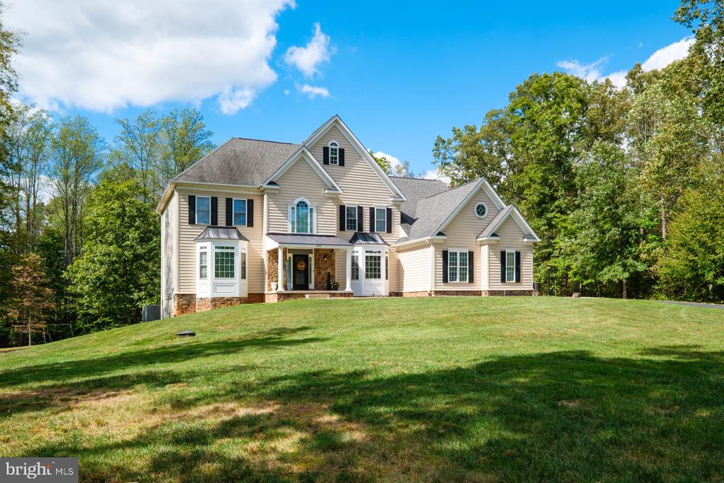 909 HANCOCK DR, RUCKERSVILLE, Virginia 22968, 4 Bedrooms Bedrooms, ,4 BathroomsBathrooms,Residential,909 HANCOCK DR,VAGR2000824 MLS # VAGR2000824 909 HANCOCK DR, RUCKERSVILLE, Virginia 22968, 4 Bedrooms Bedrooms, ,4 BathroomsBathrooms,Residential,909 HANCOCK DR,VAGR2000824 MLS # VAGR2000824
