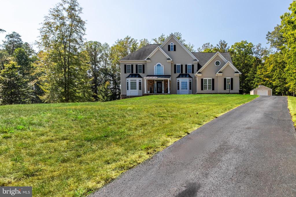 909 HANCOCK DR, RUCKERSVILLE, Virginia 22968, 4 Bedrooms Bedrooms, ,4 BathroomsBathrooms,Residential,909 HANCOCK DR,VAGR2000824 MLS # VAGR2000824 909 HANCOCK DR, RUCKERSVILLE, Virginia 22968, 4 Bedrooms Bedrooms, ,4 BathroomsBathrooms,Residential,909 HANCOCK DR,VAGR2000824 MLS # VAGR2000824