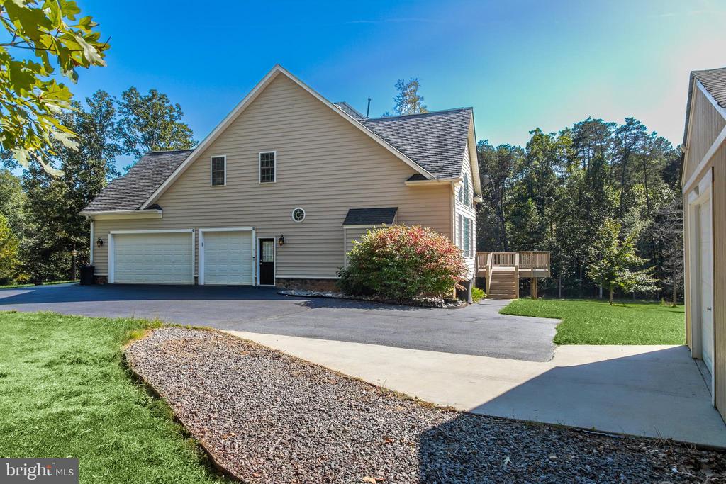 909 HANCOCK DR, RUCKERSVILLE, Virginia 22968, 4 Bedrooms Bedrooms, ,4 BathroomsBathrooms,Residential,909 HANCOCK DR,VAGR2000824 MLS # VAGR2000824 909 HANCOCK DR, RUCKERSVILLE, Virginia 22968, 4 Bedrooms Bedrooms, ,4 BathroomsBathrooms,Residential,909 HANCOCK DR,VAGR2000824 MLS # VAGR2000824