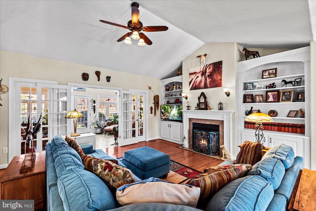 8032 MEADOWLAND DR, LOCUST GROVE, Virginia 22508, 4 Bedrooms Bedrooms, ,4 BathroomsBathrooms,Residential,8032 MEADOWLAND DR,VAOR2013448 MLS # VAOR2013448