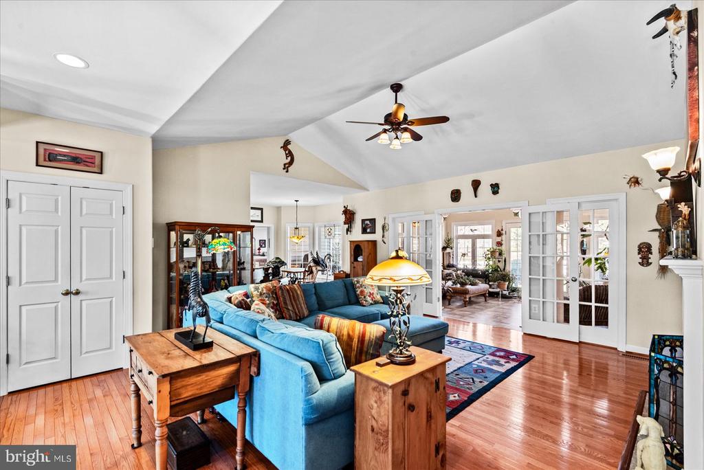 8032 MEADOWLAND DR, LOCUST GROVE, Virginia 22508, 4 Bedrooms Bedrooms, ,4 BathroomsBathrooms,Residential,8032 MEADOWLAND DR,VAOR2013448 MLS # VAOR2013448